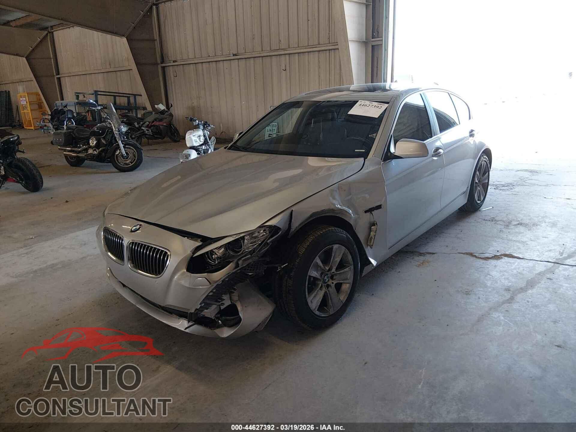 BMW 528I 2011 - WBAFR1C59BC748080