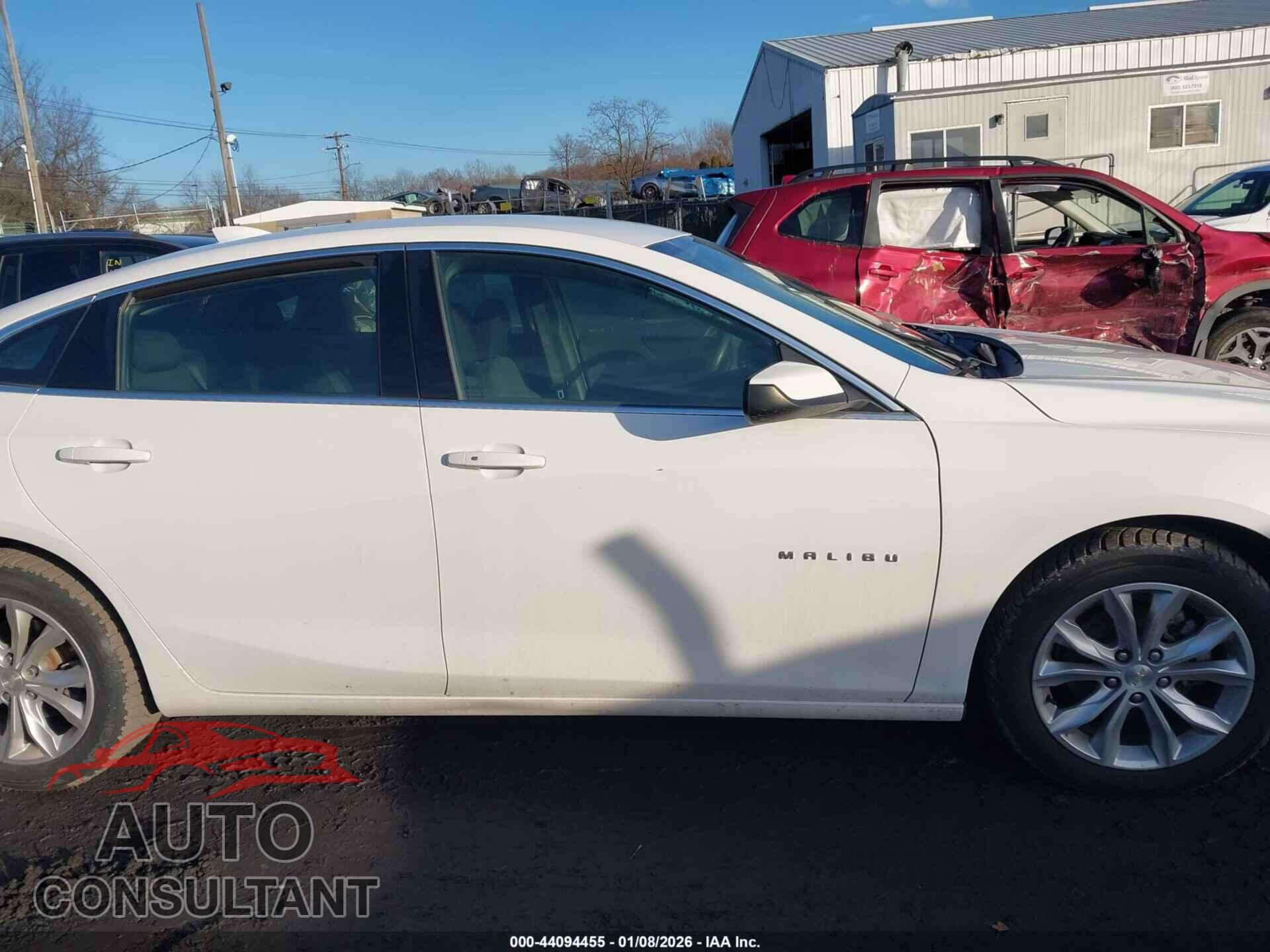 CHEVROLET MALIBU 2021 - 1G1ZD5ST7MF003473