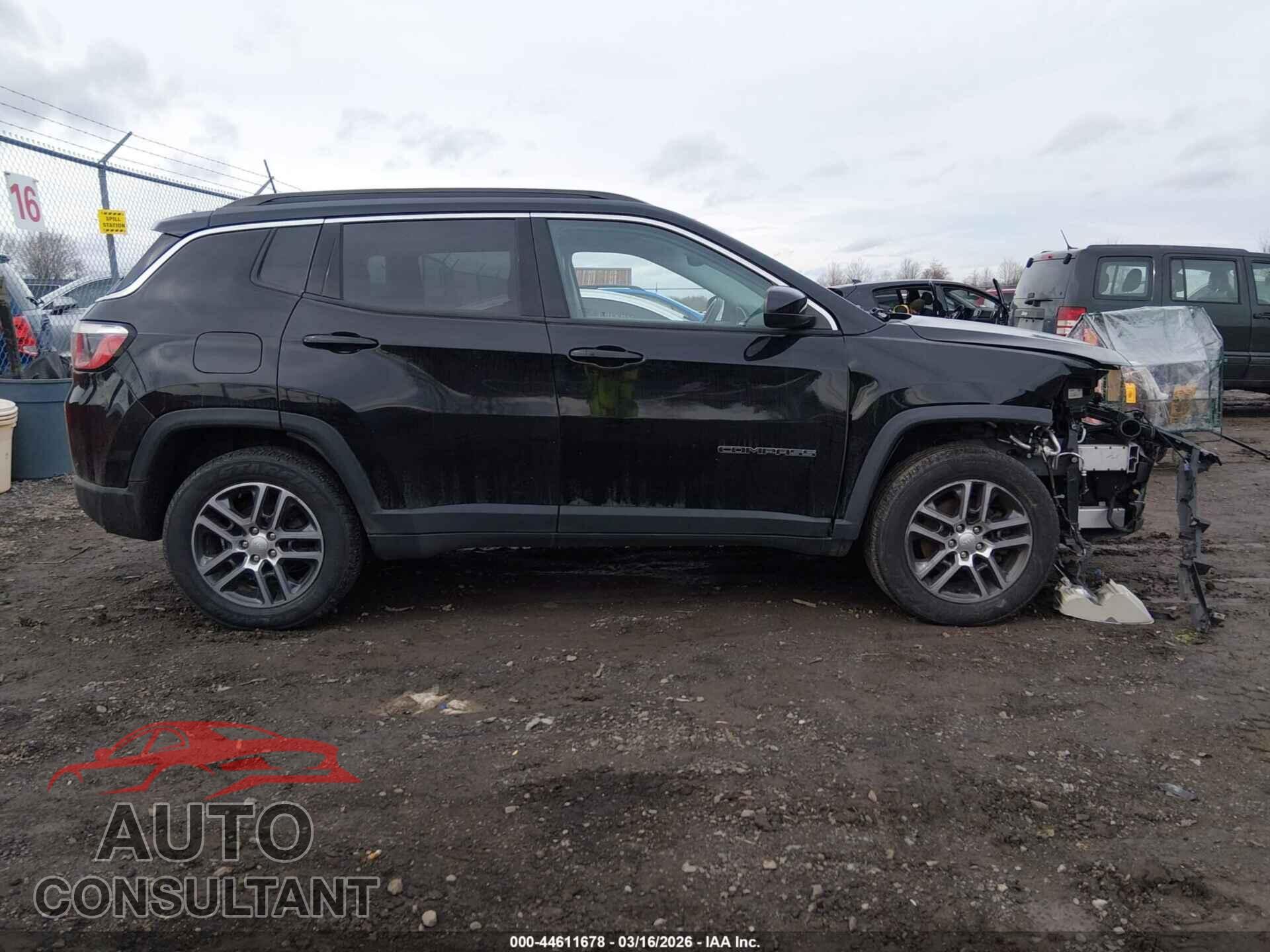 JEEP COMPASS 2018 - 3C4NJDBB4JT113320