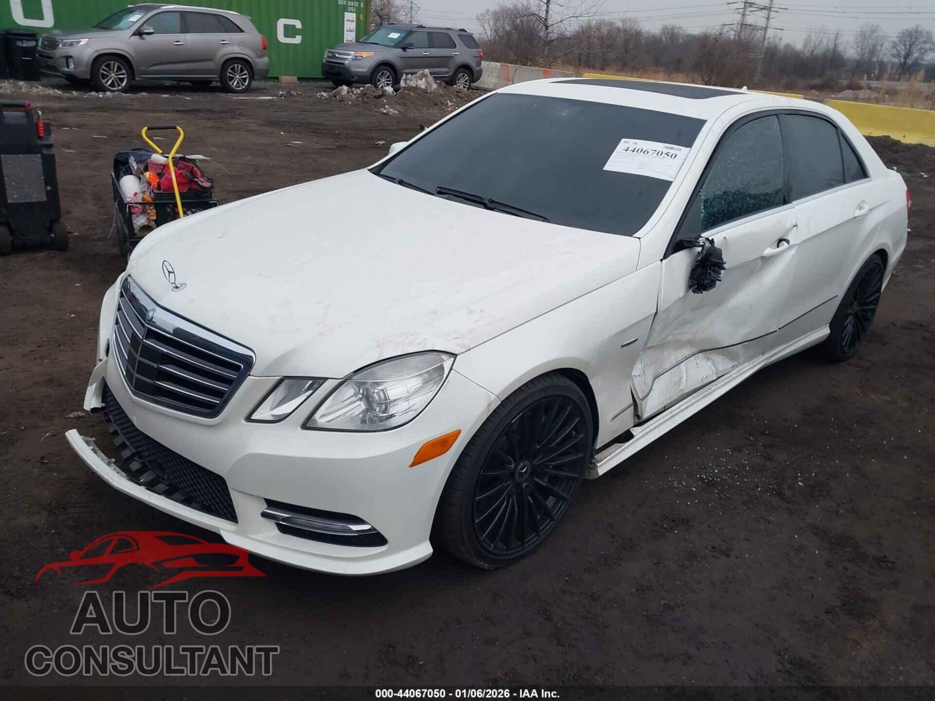 MERCEDES-BENZ E 550 2012 - WDDHF9BB1CA523312