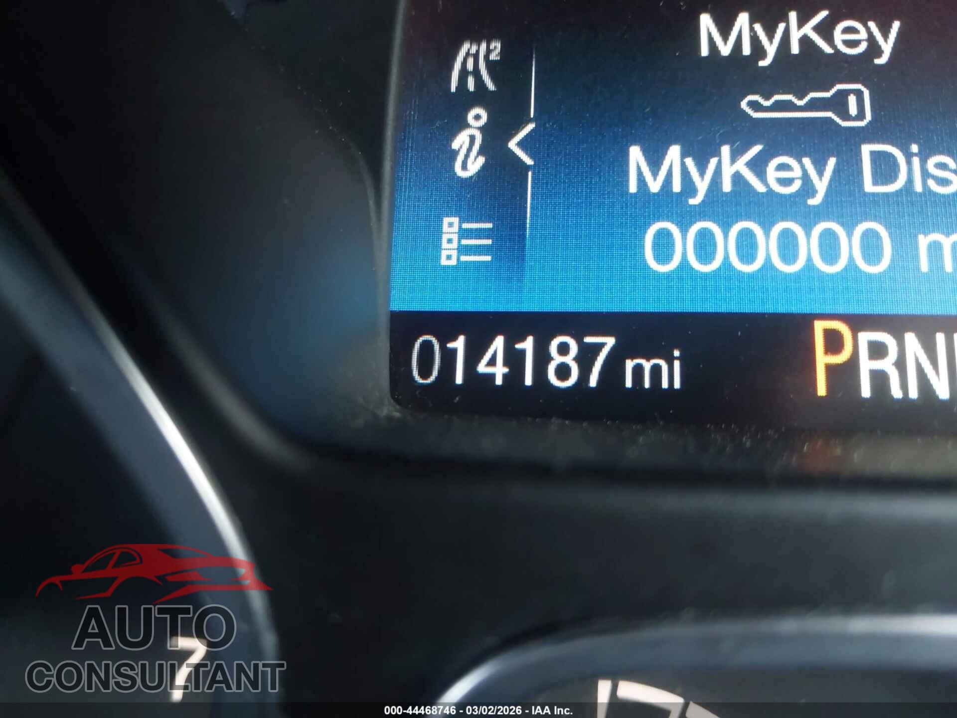 FORD FOCUS 2018 - 1FADP3F20JL328533