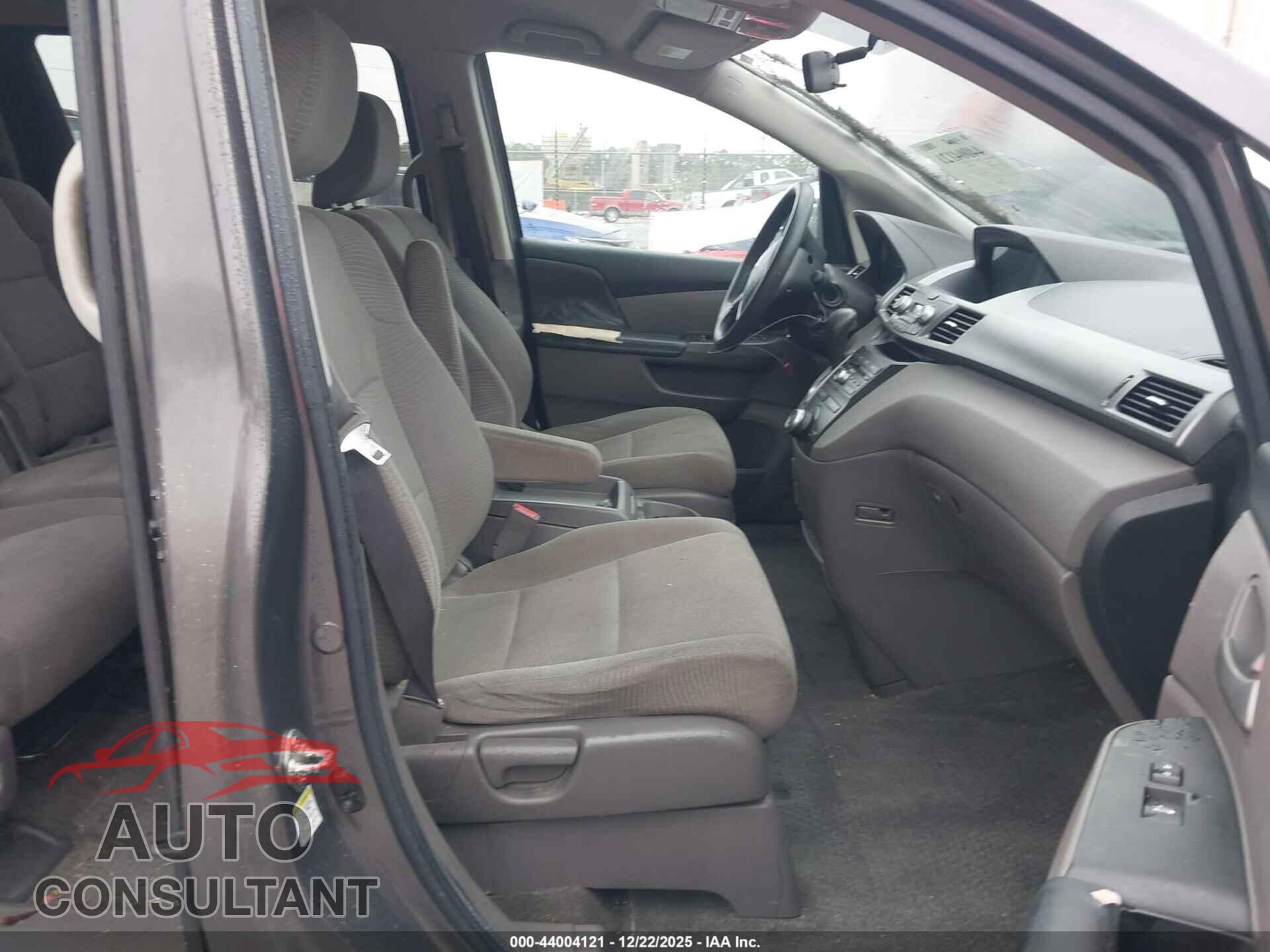 HONDA ODYSSEY 2013 - 5FNRL5H48DB010401