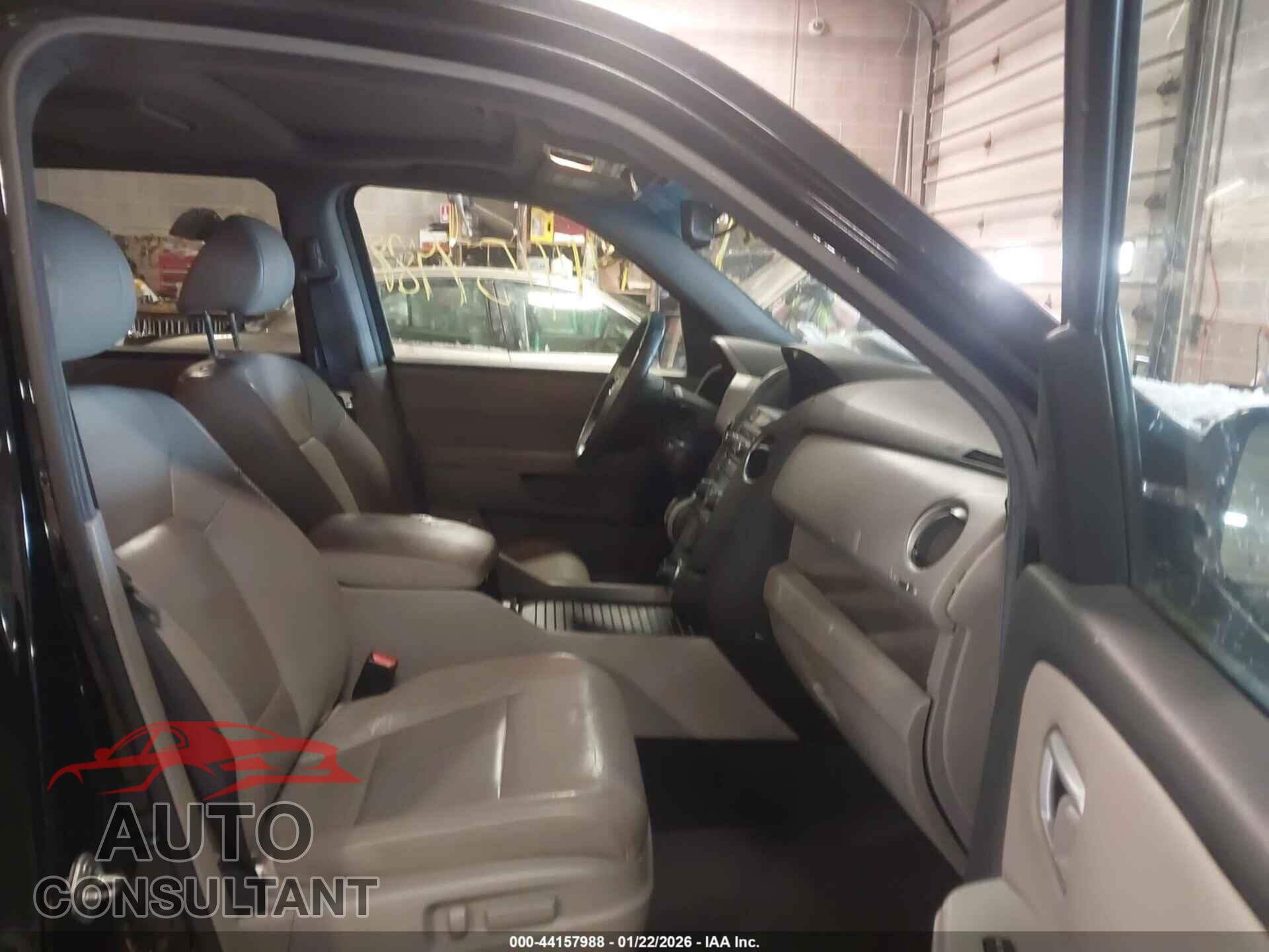 HONDA PILOT 2012 - 5FNYF4H65CB029923