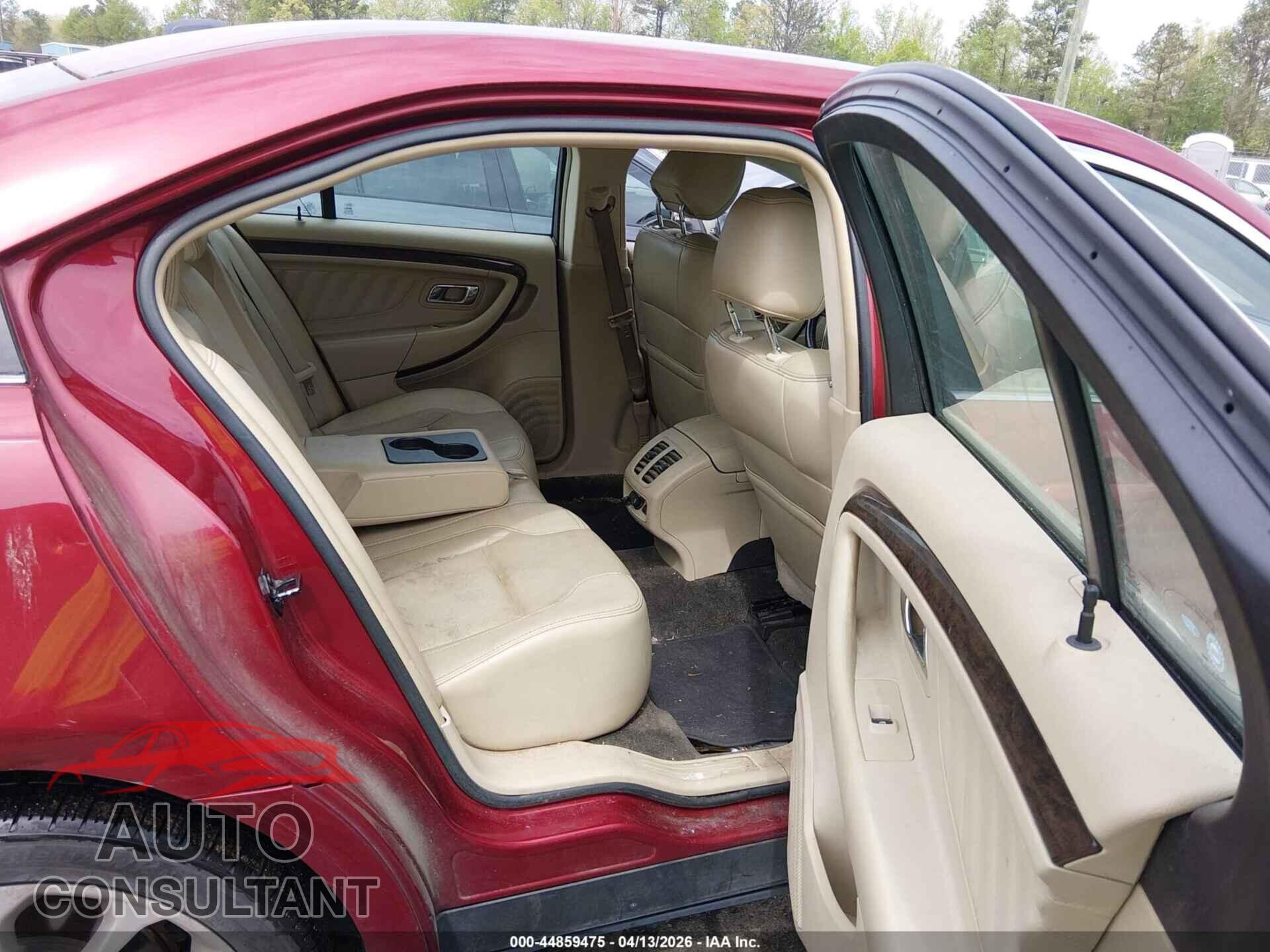 FORD TAURUS 2015 - 1FAHP2F85FG100155