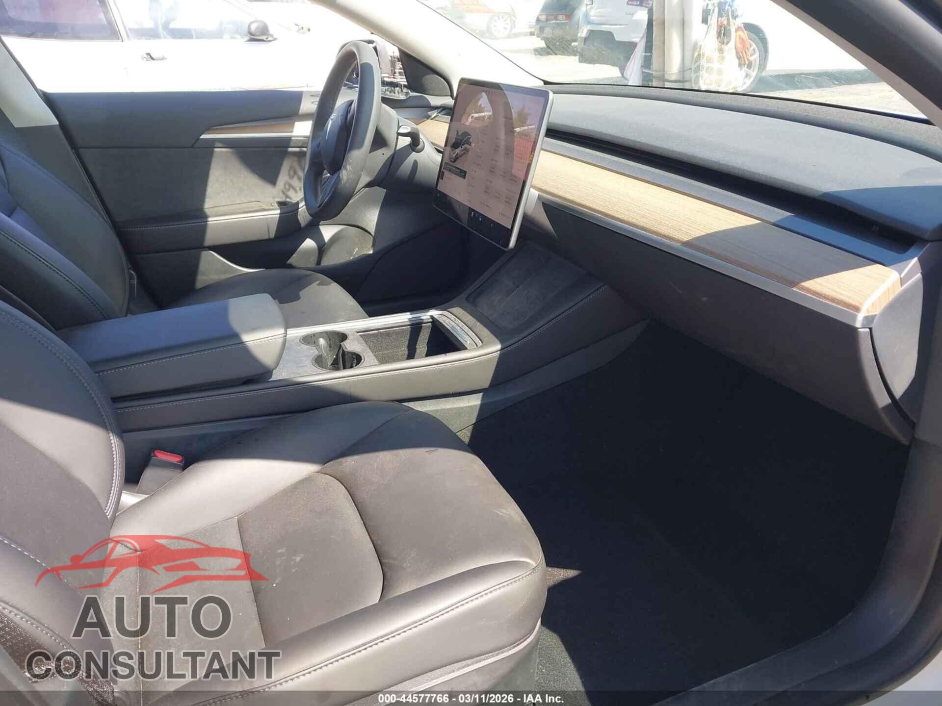 TESLA MODEL 3 2023 - 5YJ3E1EBXPF658869