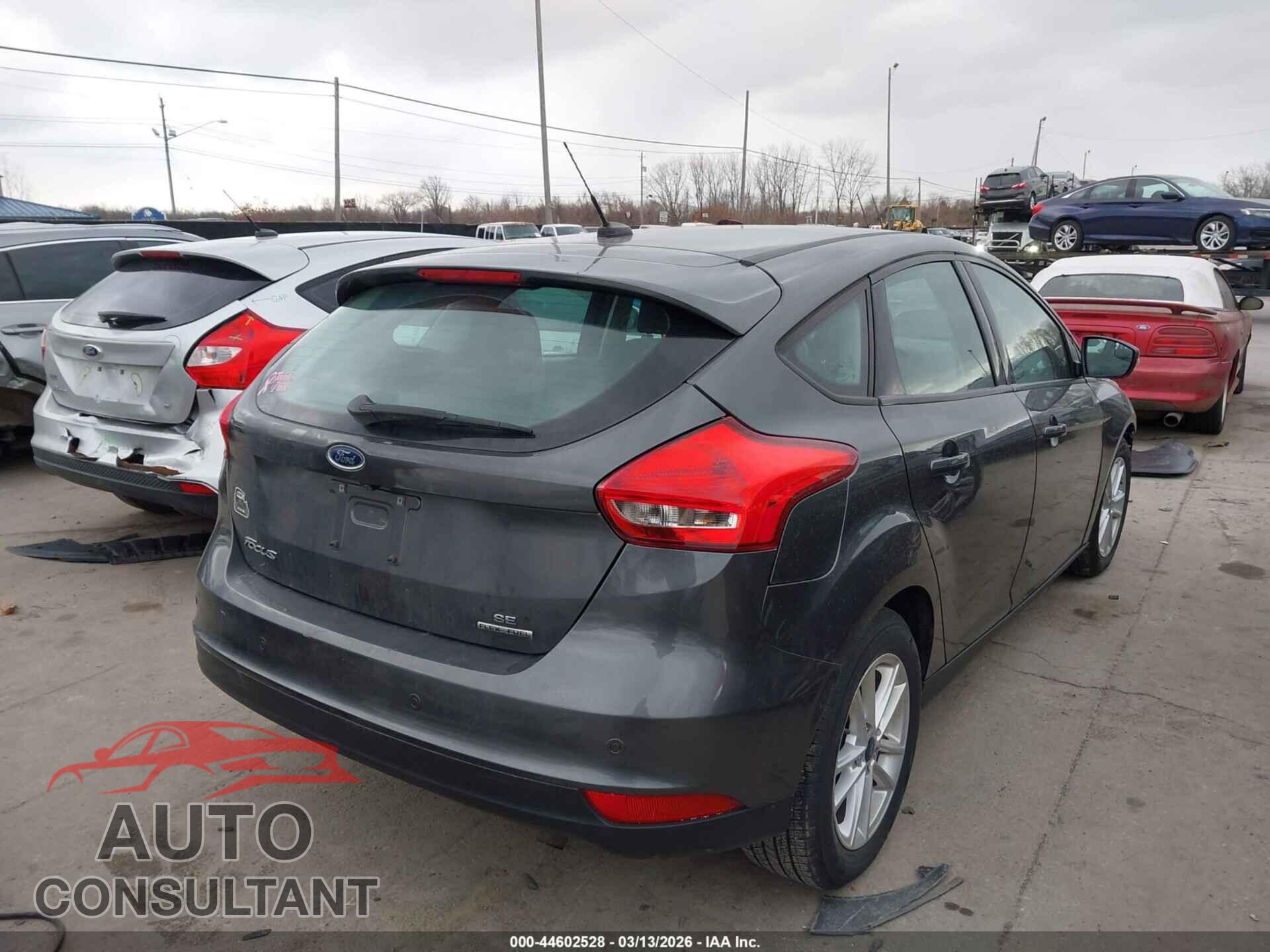 FORD FOCUS 2016 - 1FADP3K22GL359698