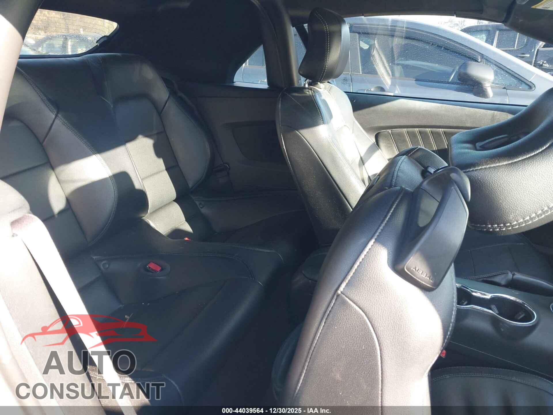 FORD MUSTANG 2016 - 1FATP8FF4G5212261
