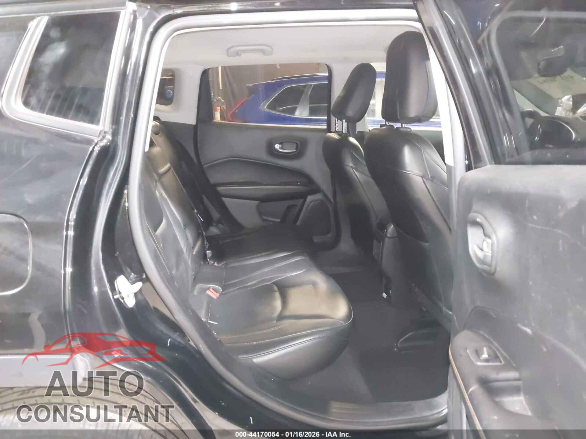 JEEP COMPASS 2018 - 3C4NJDCB0JT482397