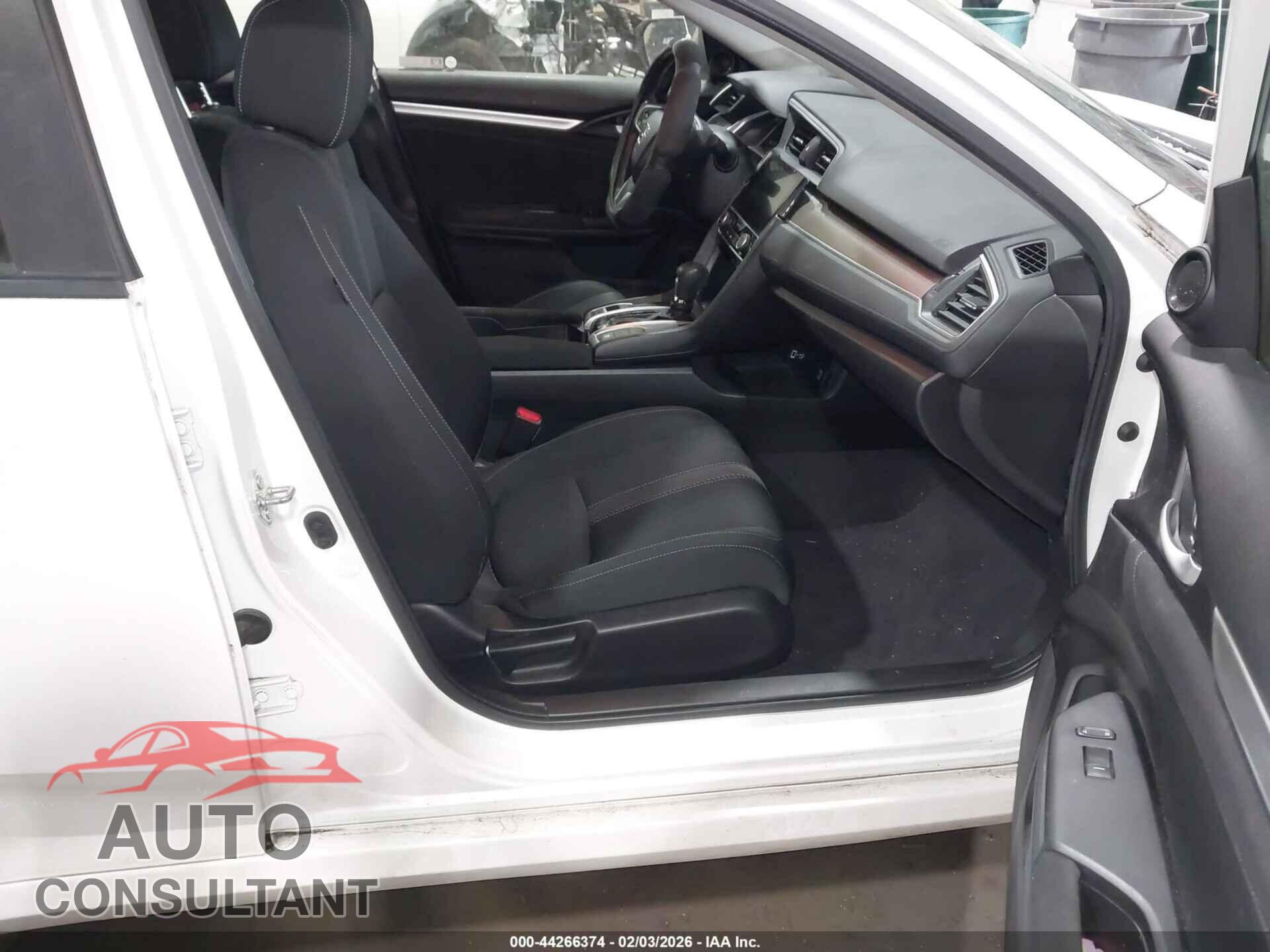 HONDA CIVIC 2018 - JHMFC1F37JX028457