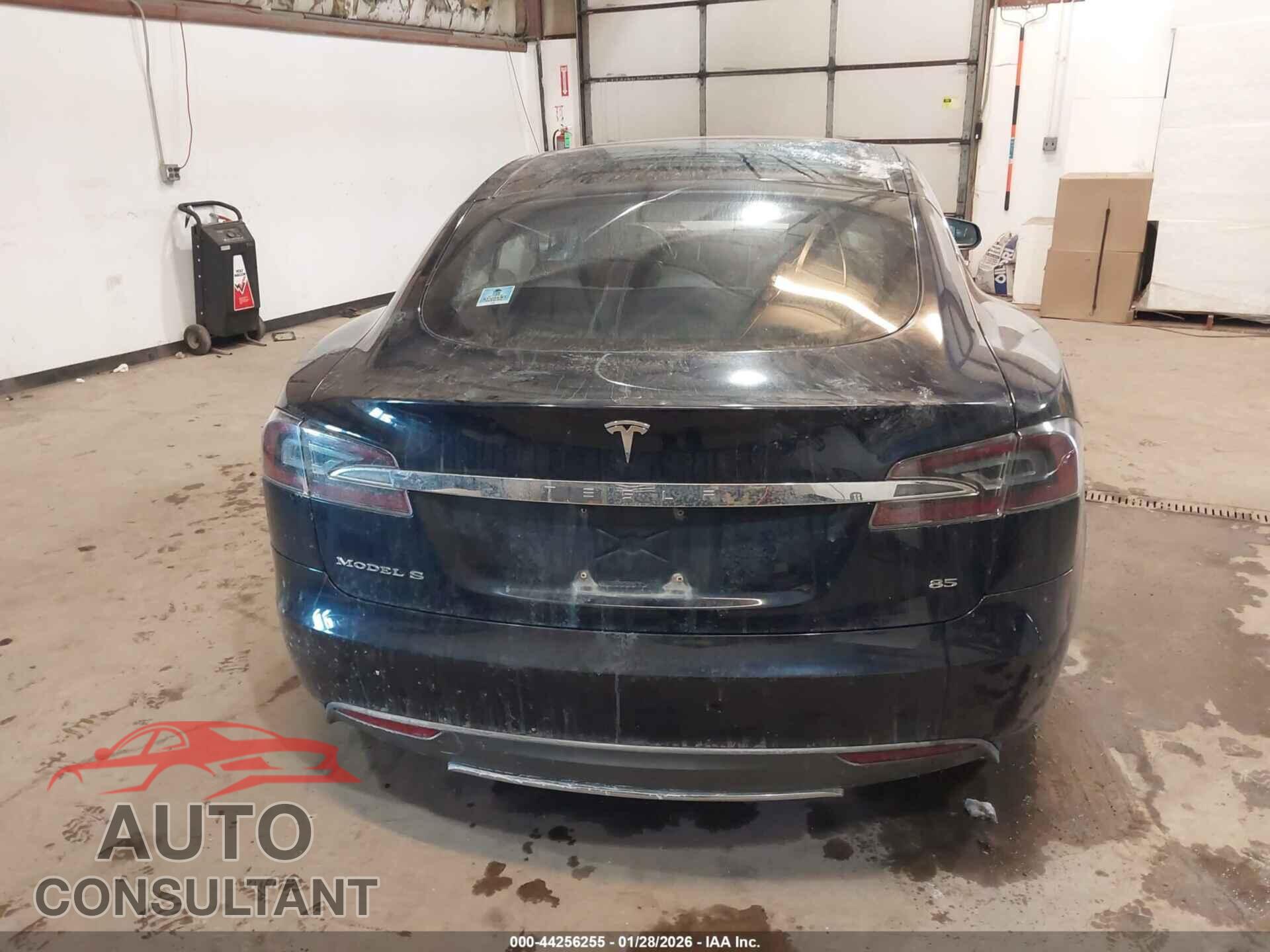 TESLA MODEL S 2013 - 5YJSA1CN2DFP04064