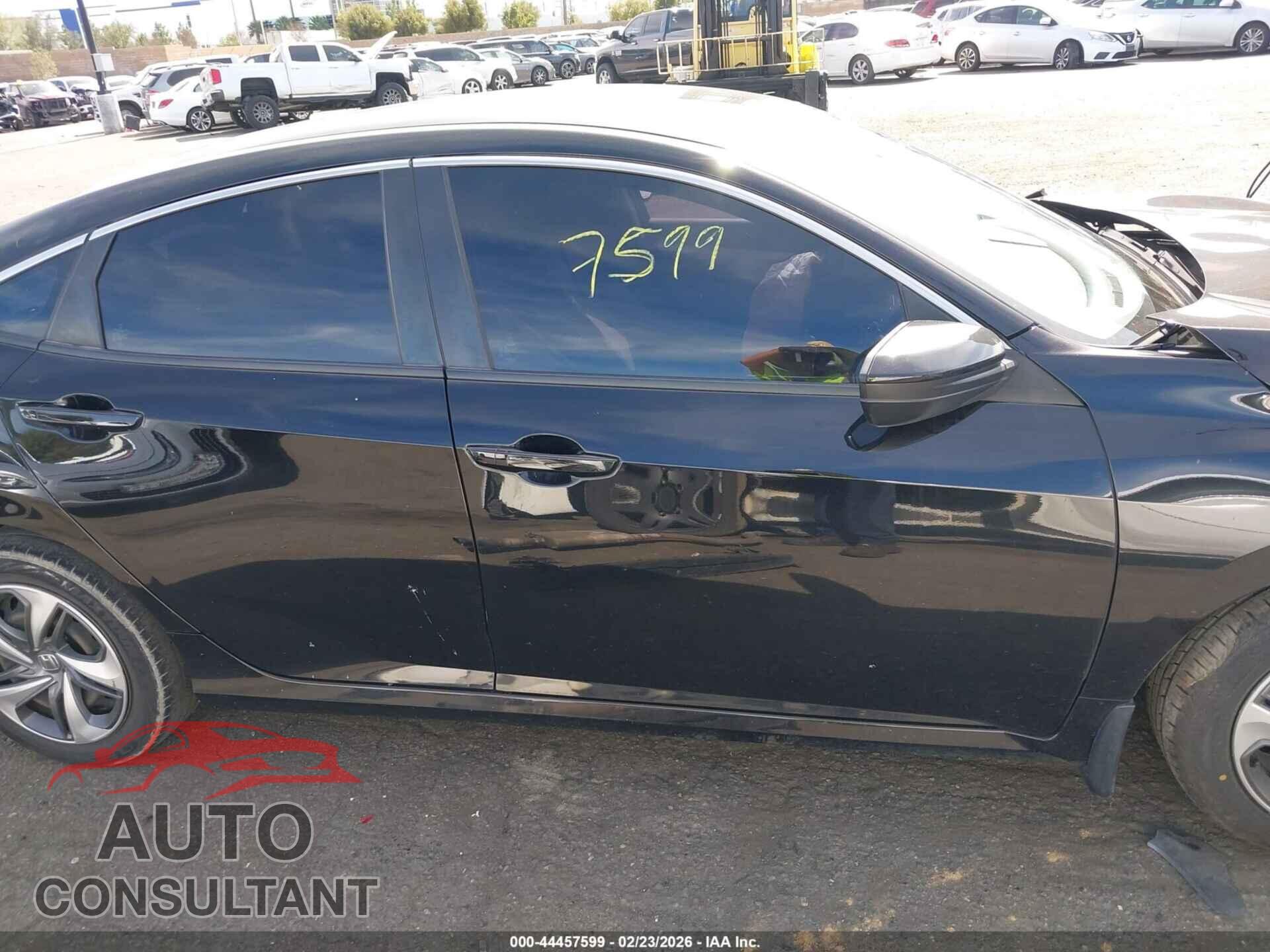 HONDA CIVIC 2019 - 2HGFC2F69KH588148