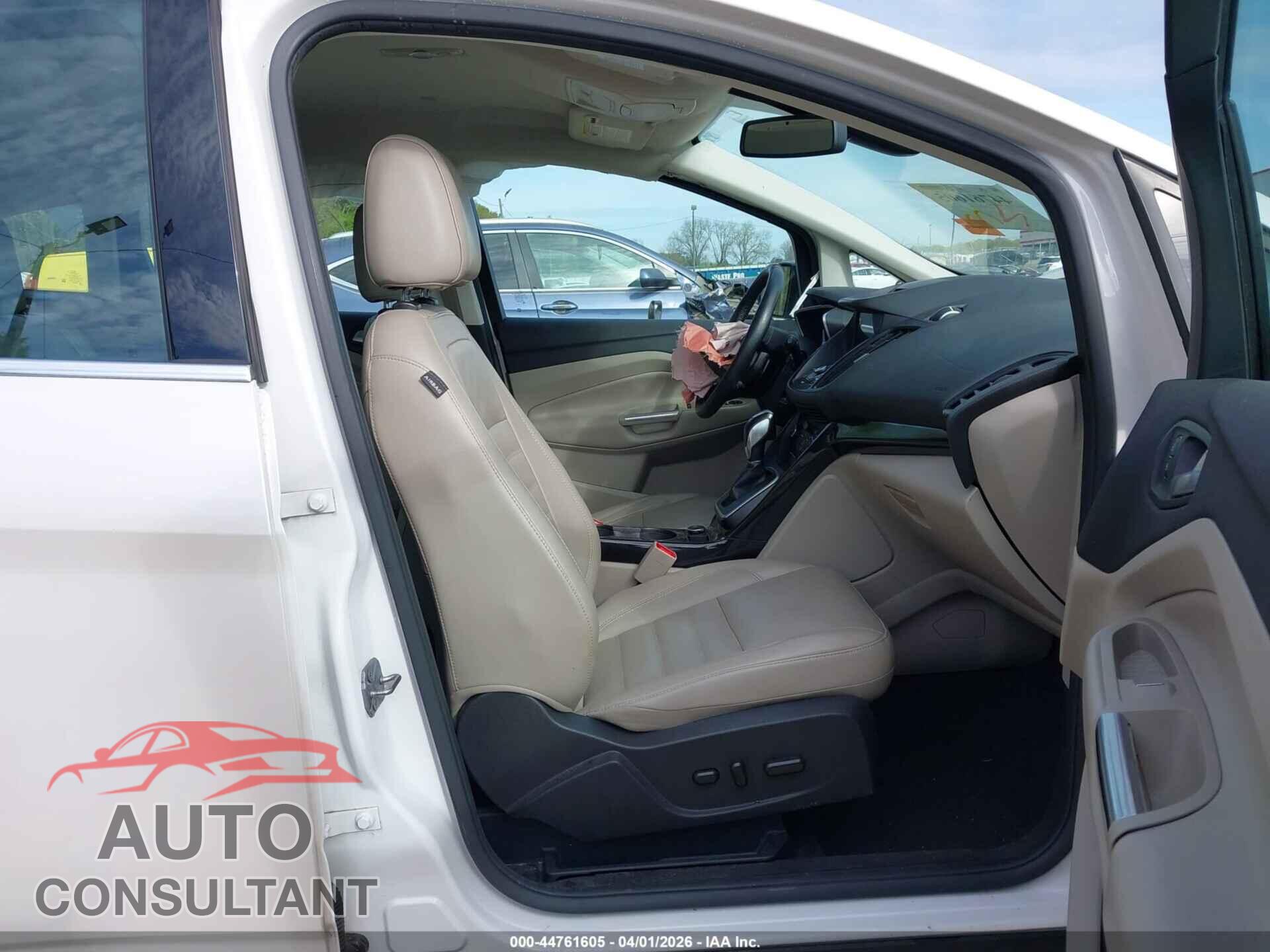 FORD C-MAX ENERGI 2017 - 1FADP5FU8HL101162