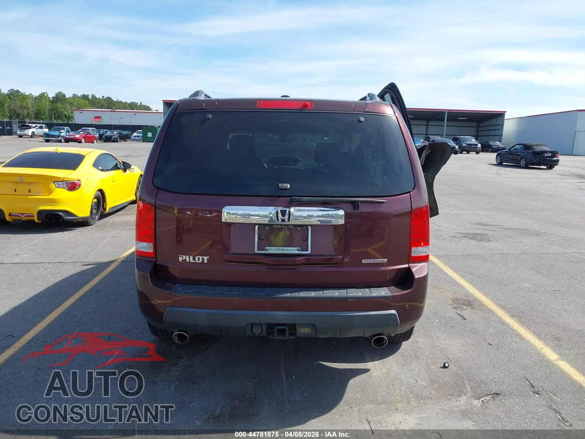 HONDA PILOT 2011 - 5FNYF3H95BB013160
