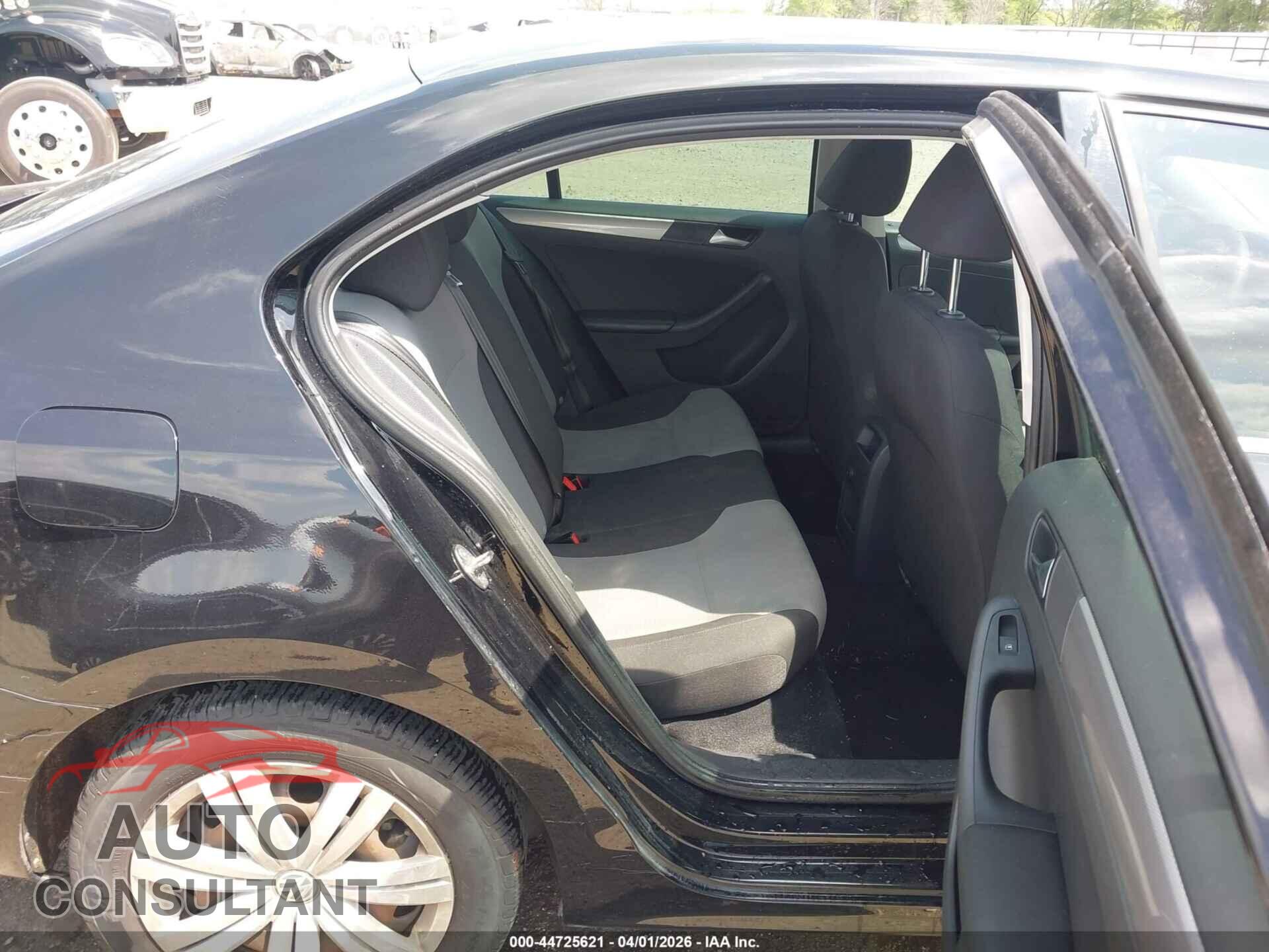 VOLKSWAGEN JETTA 2017 - 3VW2B7AJ1HM328276