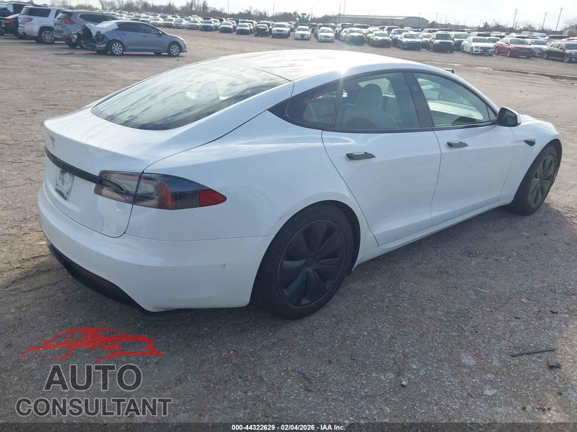 TESLA MODEL S 2021 - 5YJSA1E5XMF440377