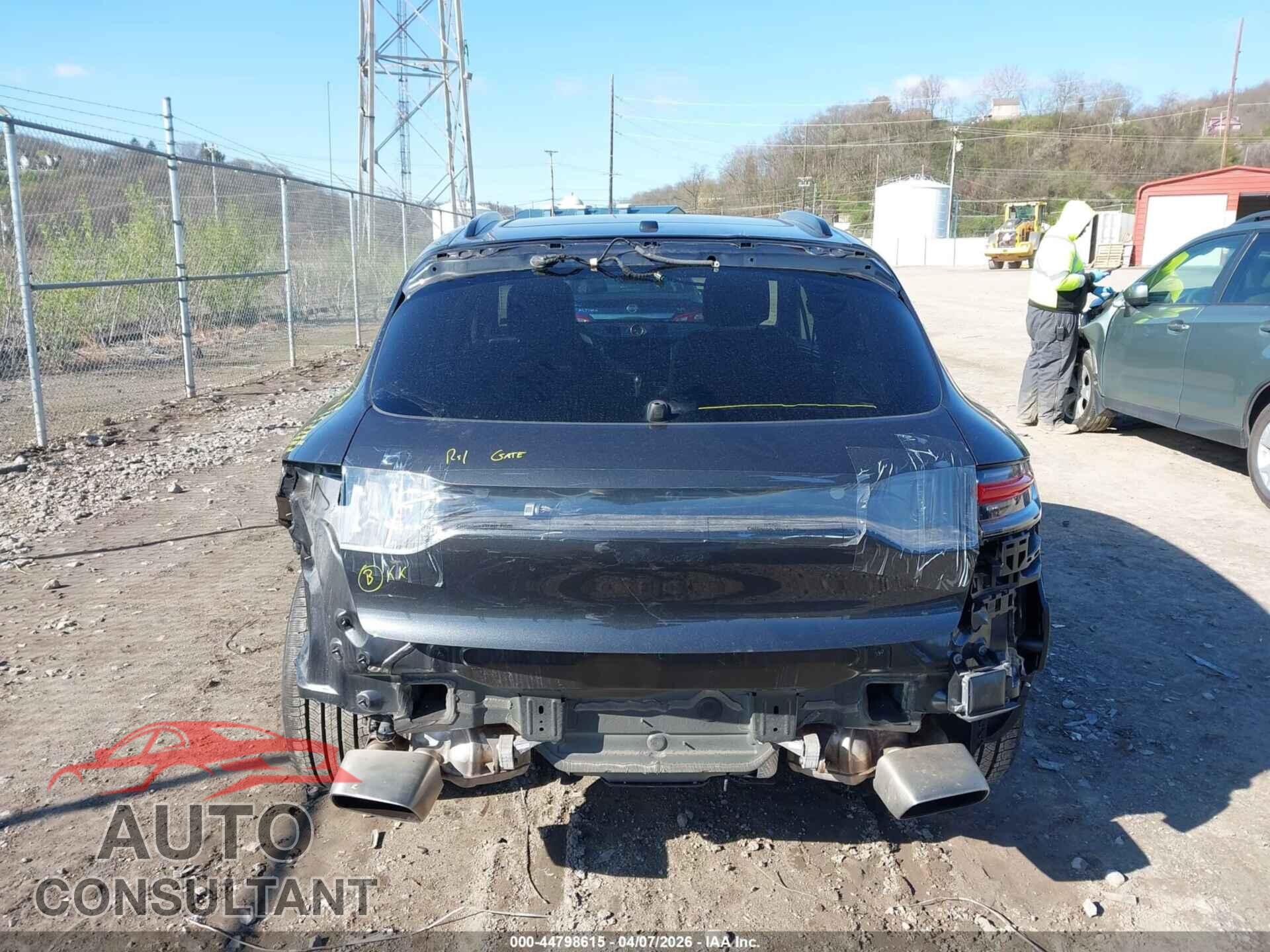 PORSCHE MACAN 2021 - WP1AA2A56MLB06673