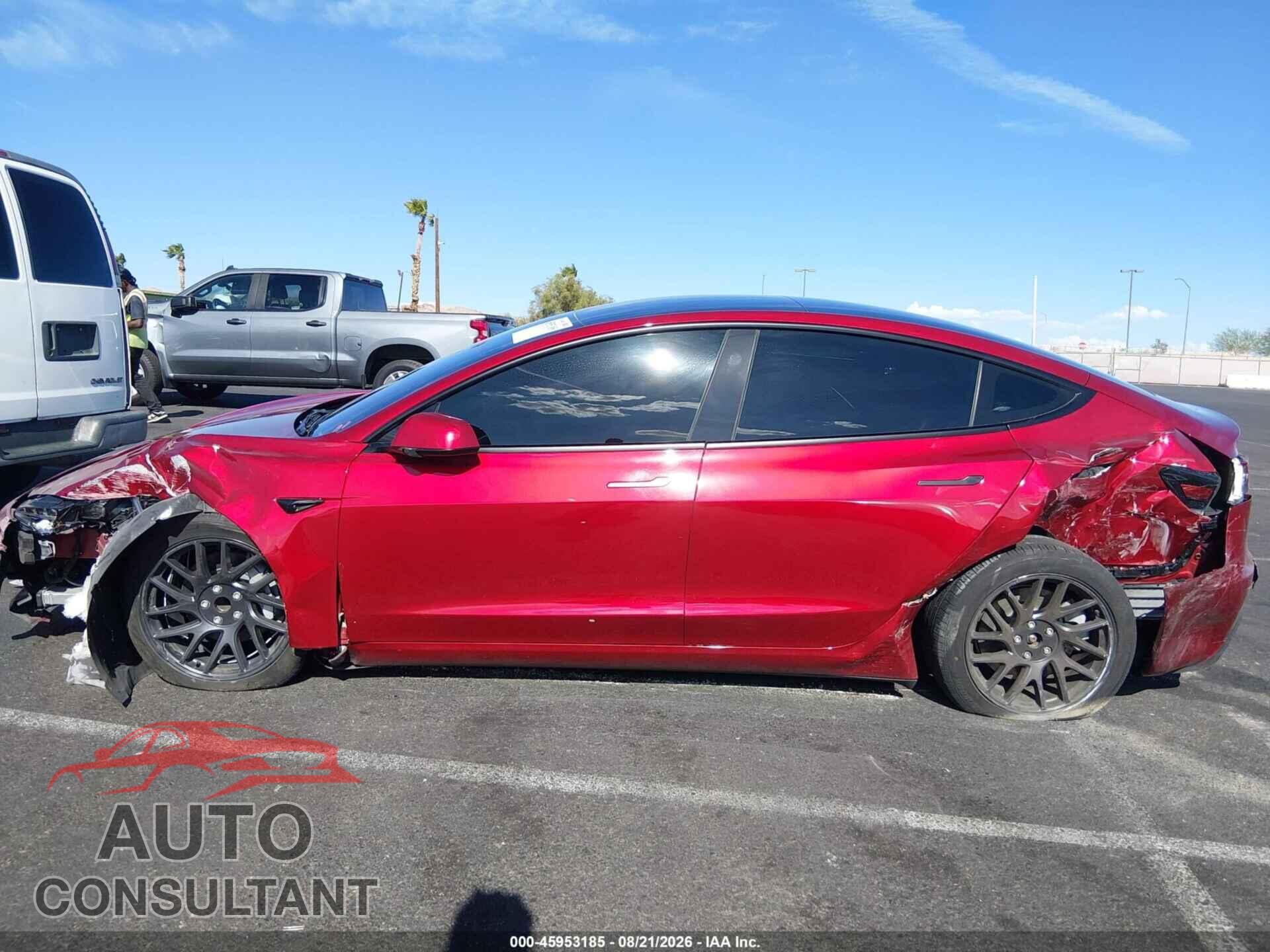 TESLA MODEL 3 2024 - 5YJ3E1EA4RF738193