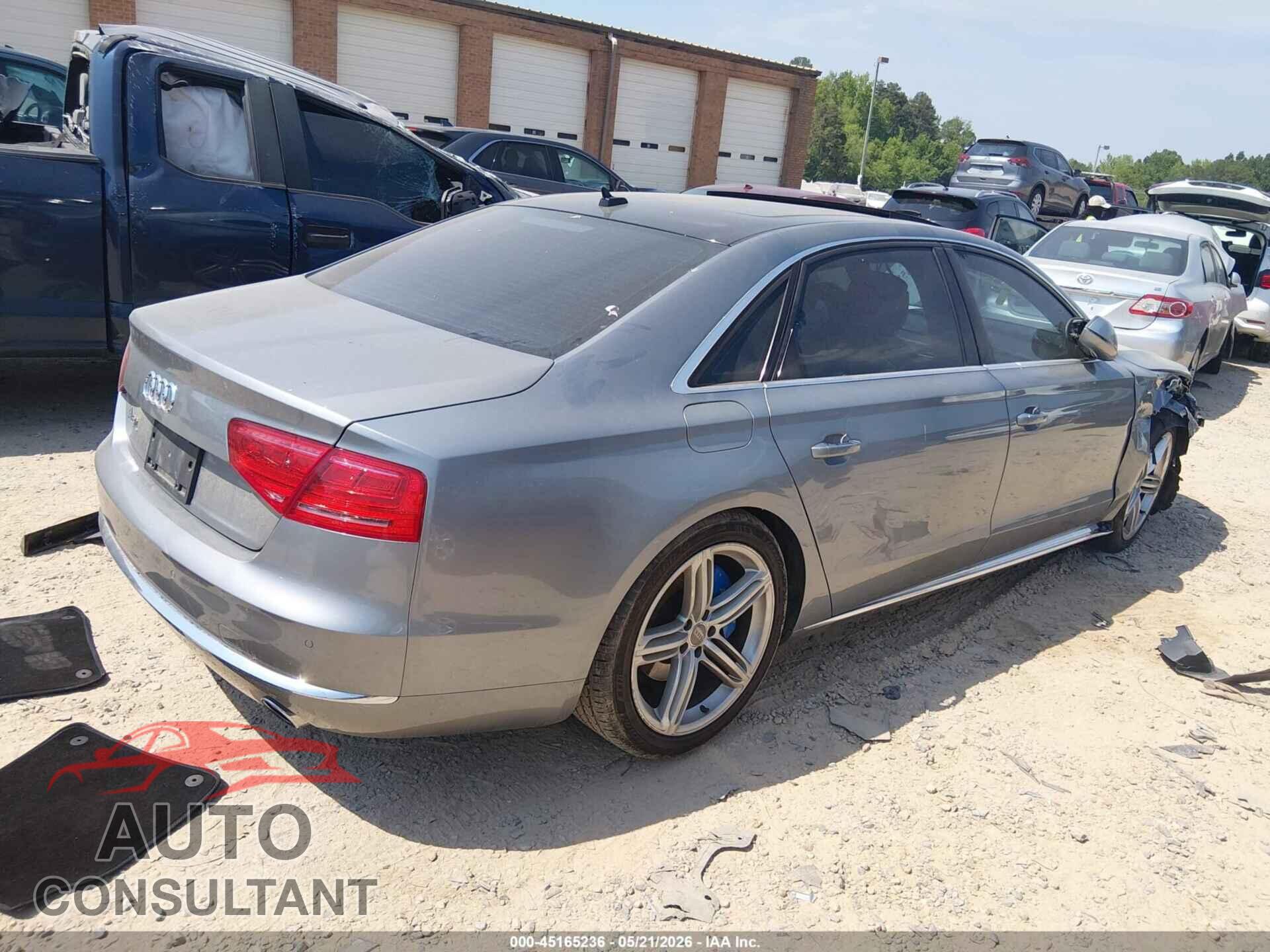 AUDI A8 L 2013 - WAURGAFD2DN025510