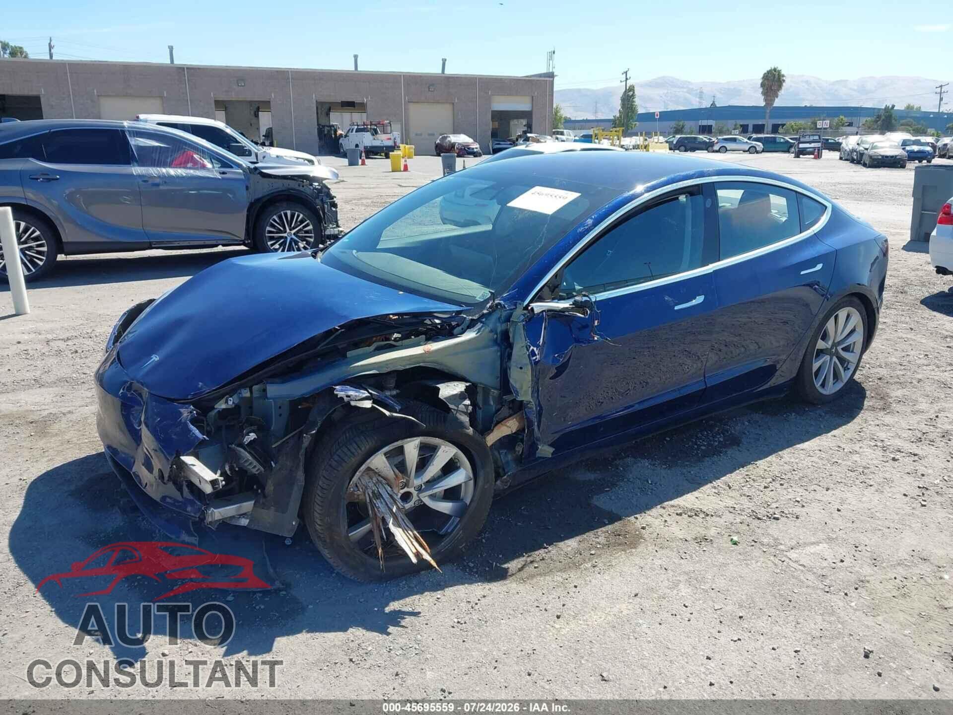 TESLA MODEL 3 2018 - 5YJ3E1EA4JF049159