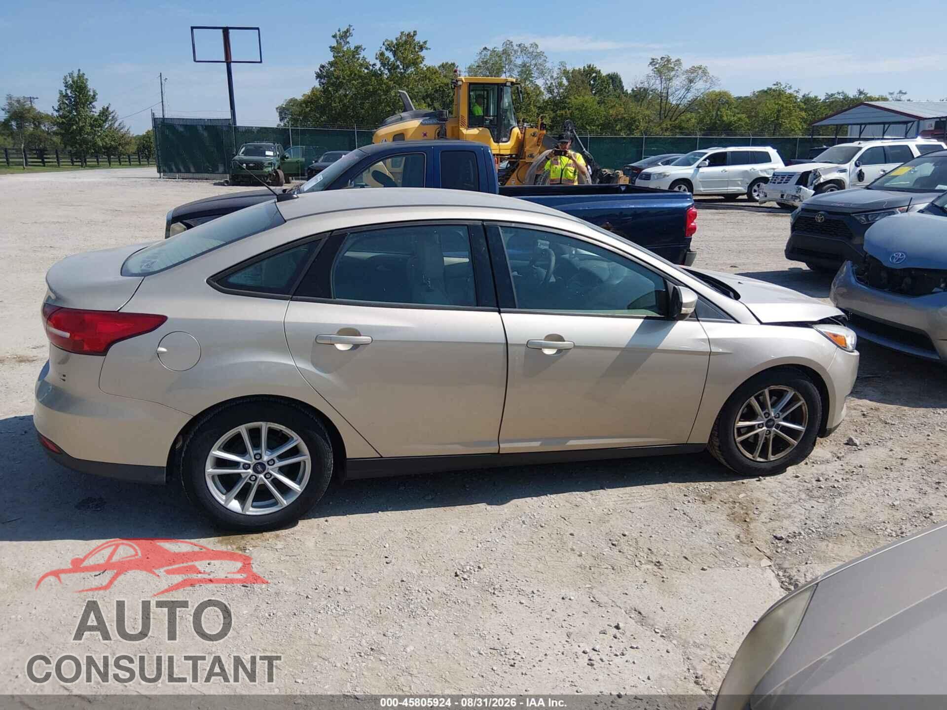 FORD FOCUS 2017 - 1FADP3F26HL340342