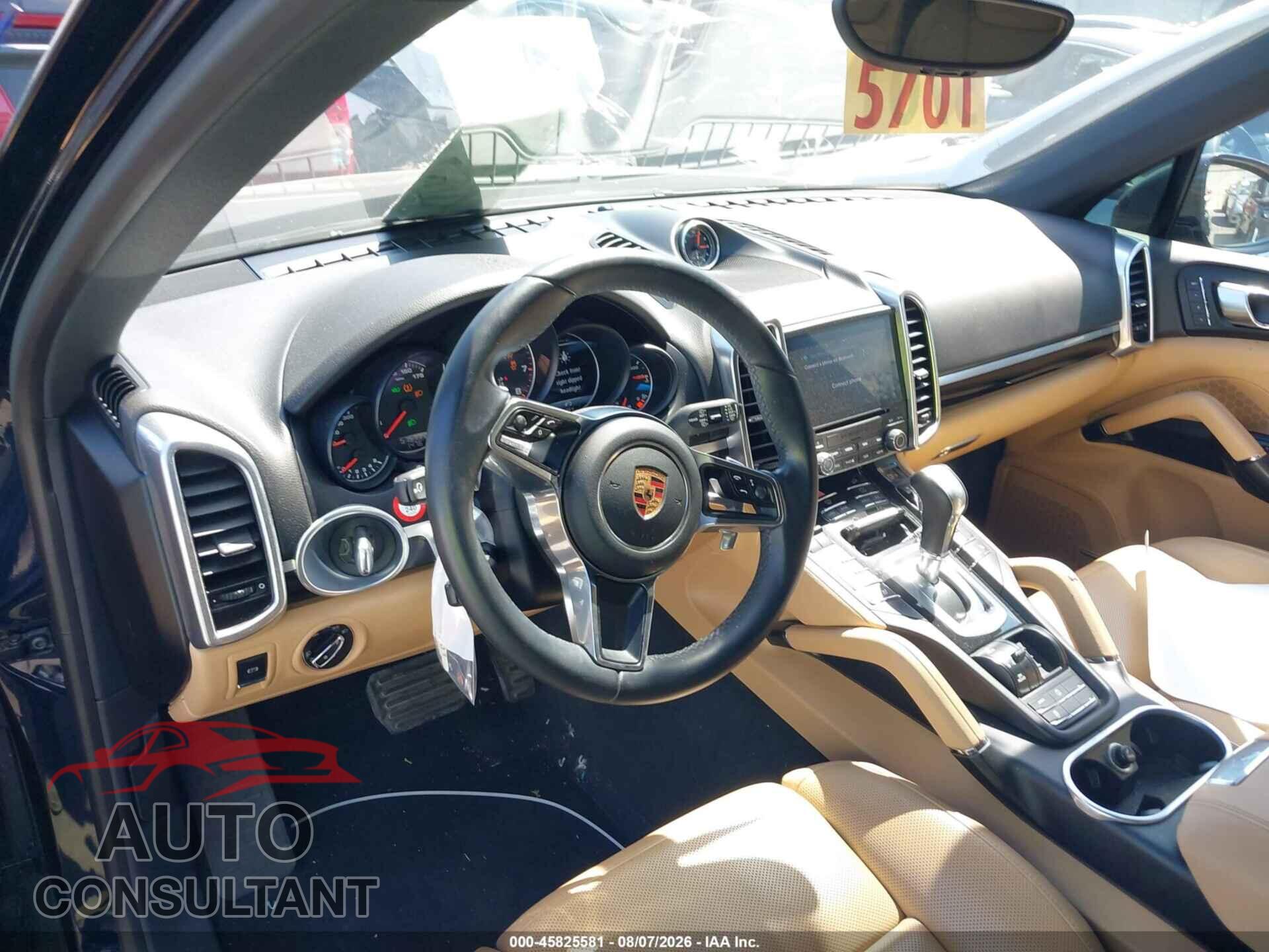 PORSCHE CAYENNE 2017 - WP1AA2A26HKA91772