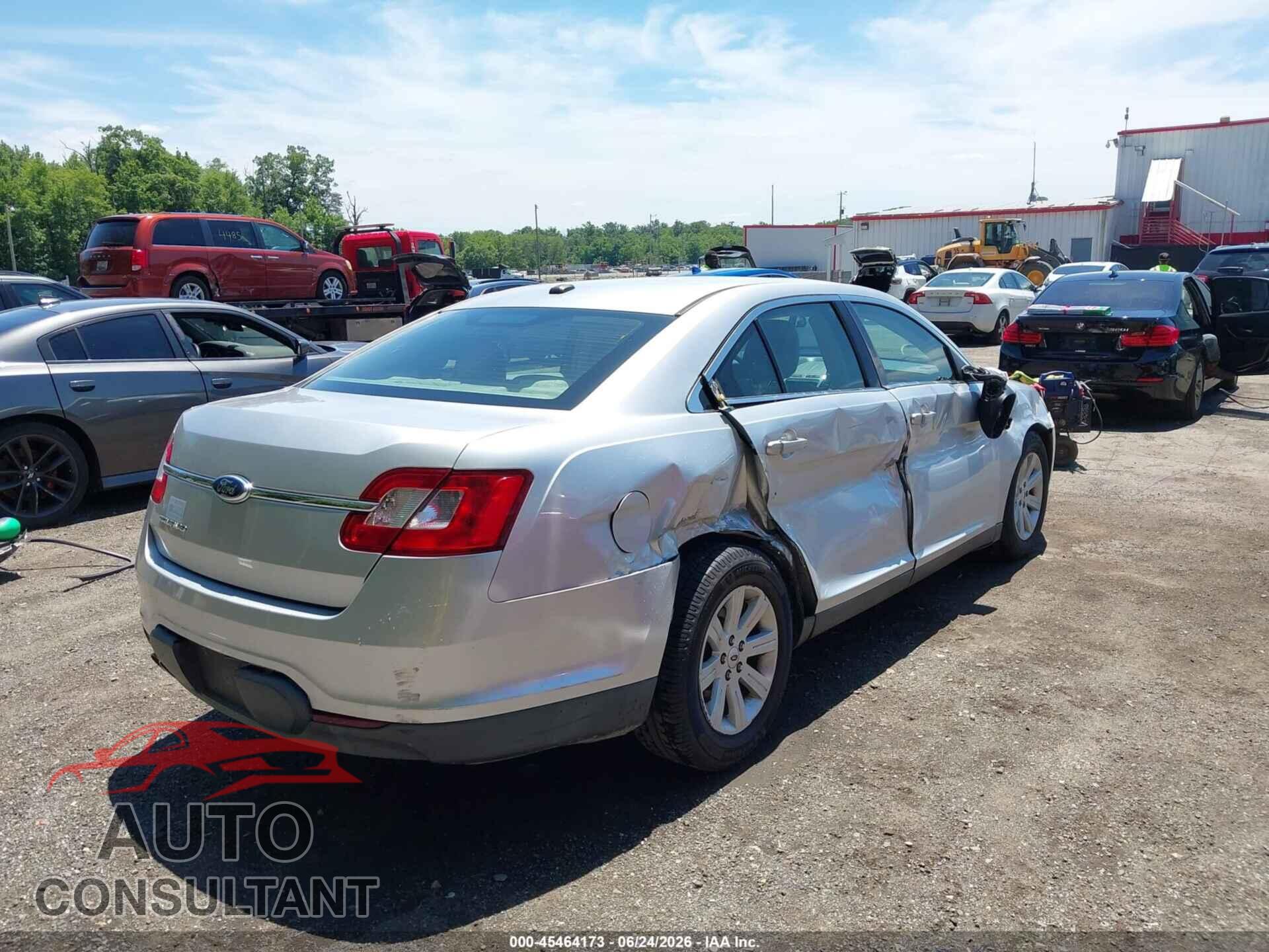 FORD TAURUS 2011 - 1FAHP2DW5BG137105