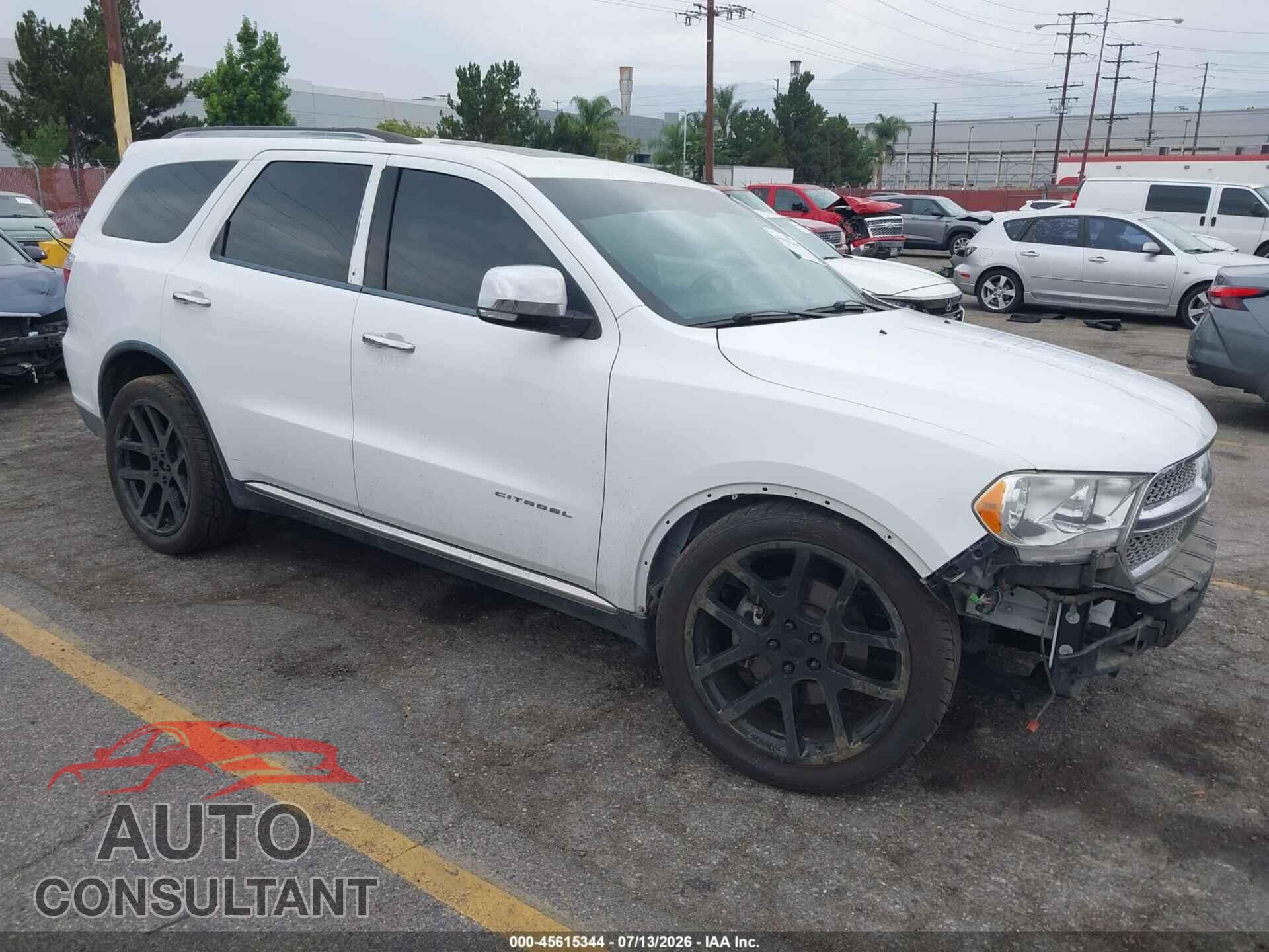 DODGE DURANGO 2013 - 1C4SDHET5DC689147