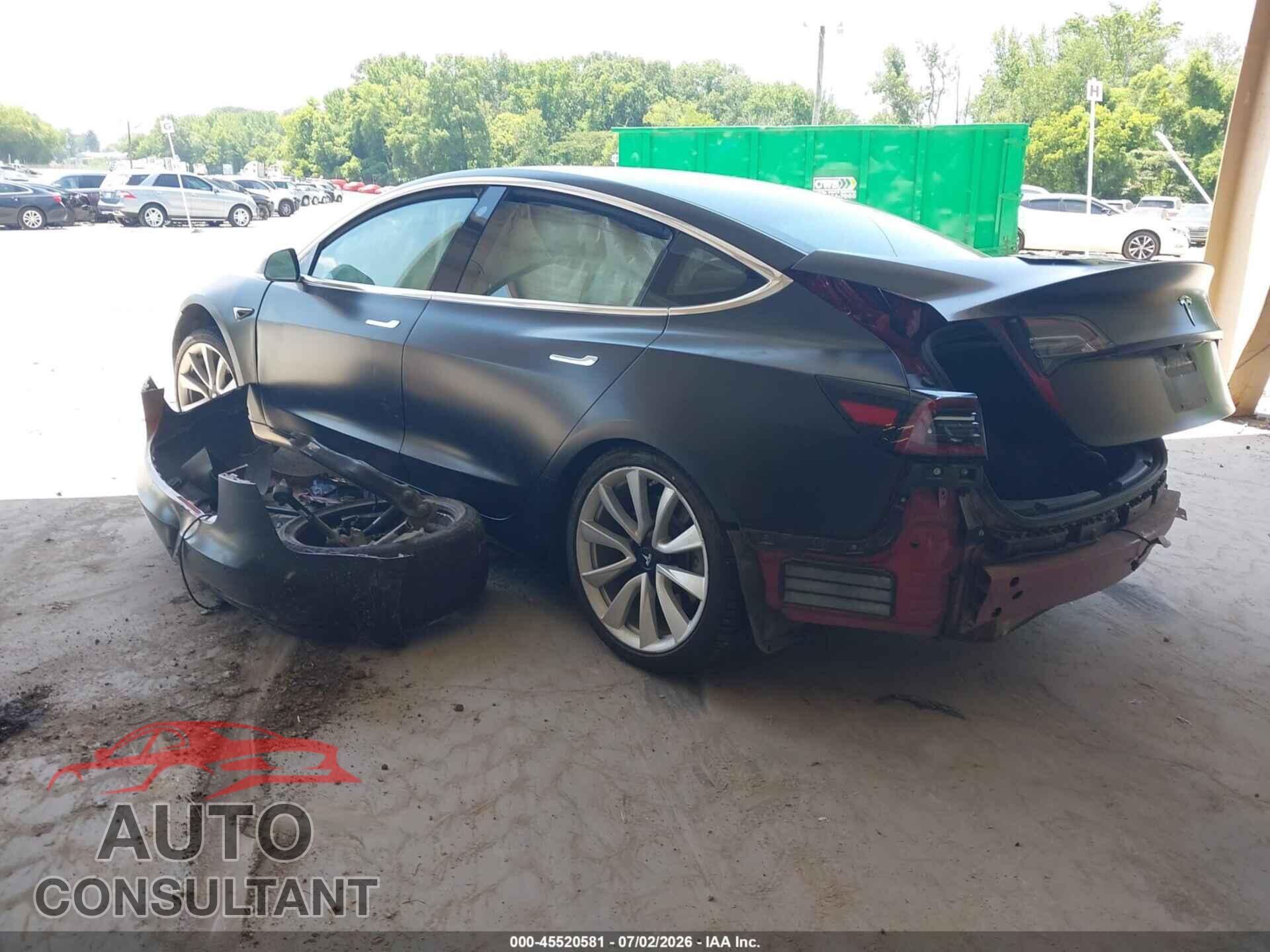 TESLA MODEL 3 2018 - 5YJ3E1EA4JF032135