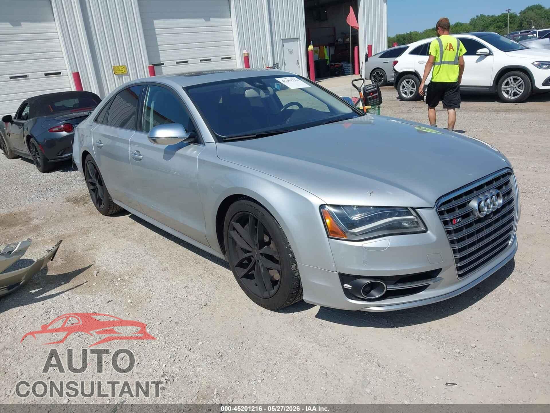 AUDI S8 2013 - WAUD2AFD2DN009154