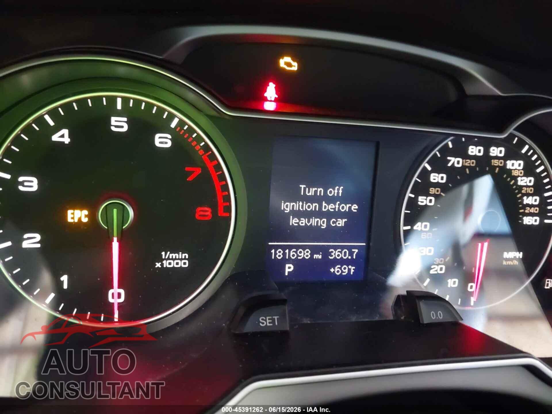 AUDI A4 2013 - WAUBFAFL8DN026656