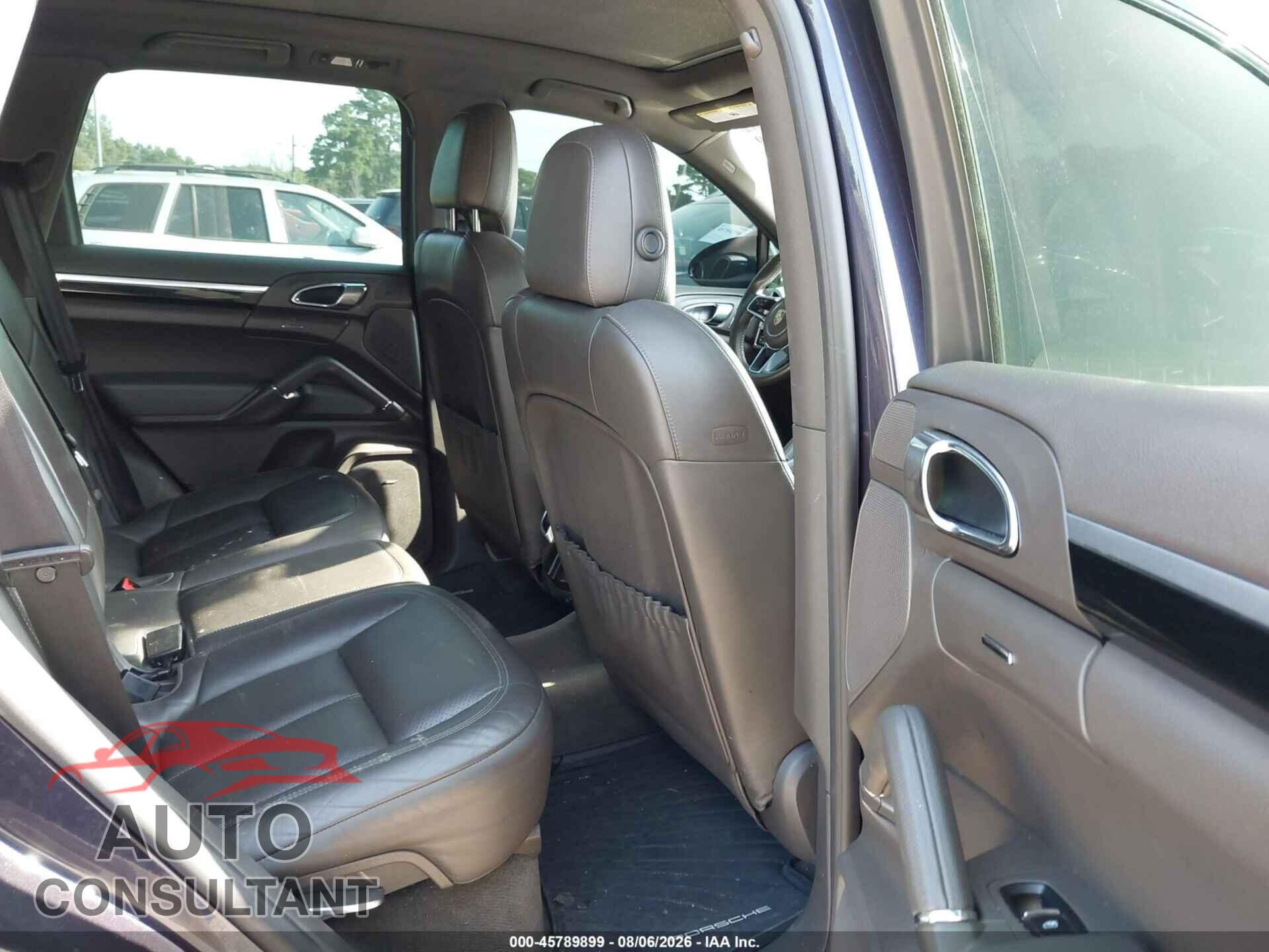 PORSCHE CAYENNE 2017 - WP1AA2A25HKA86191