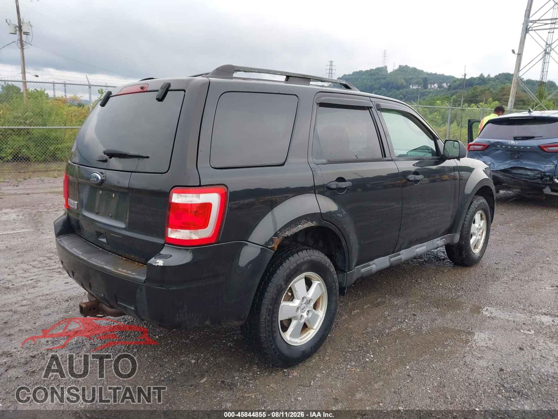 FORD ESCAPE 2011 - 1FMCU0D75BKB96321