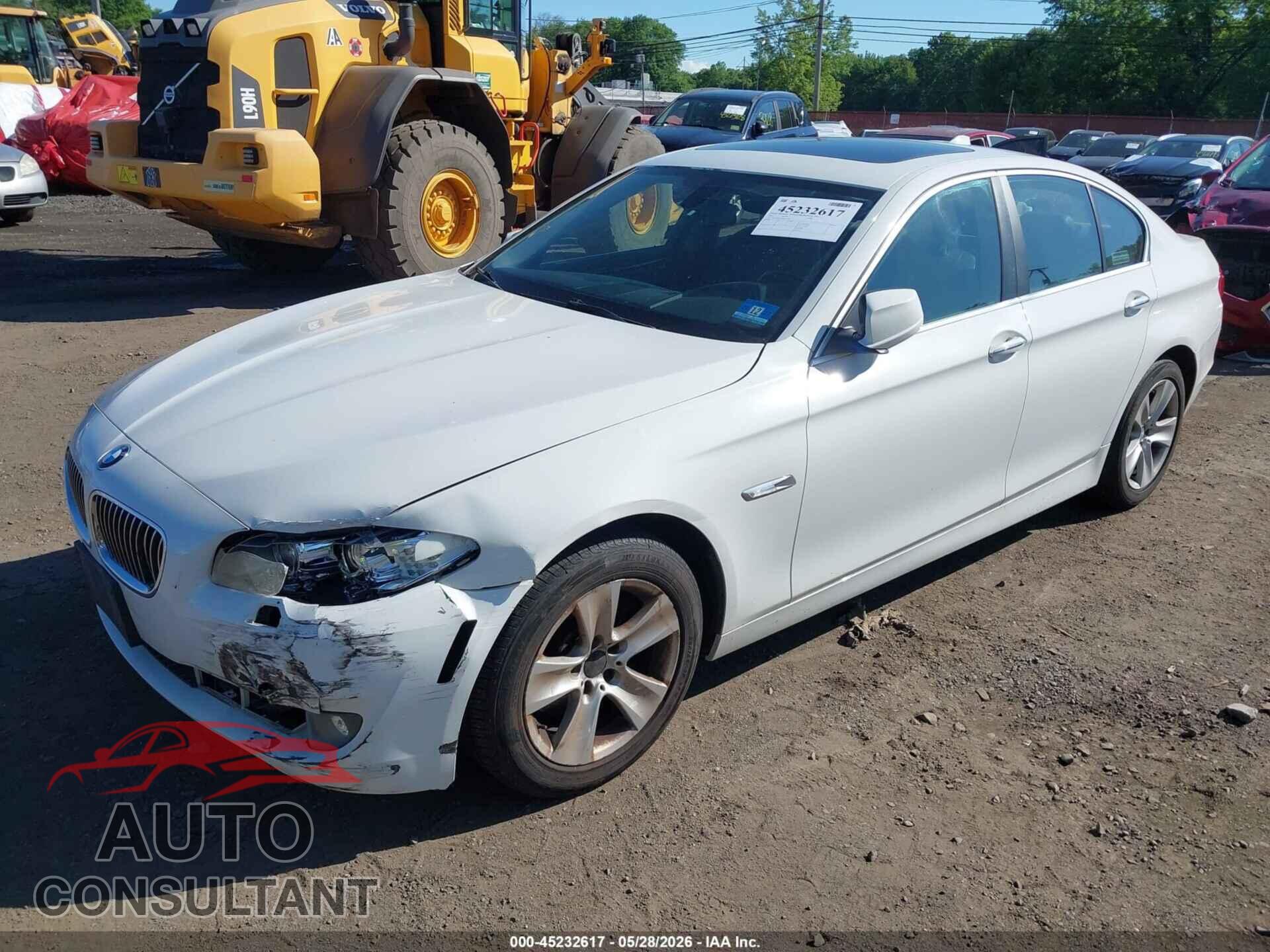 BMW 528I 2013 - WBAXH5C59DD111492
