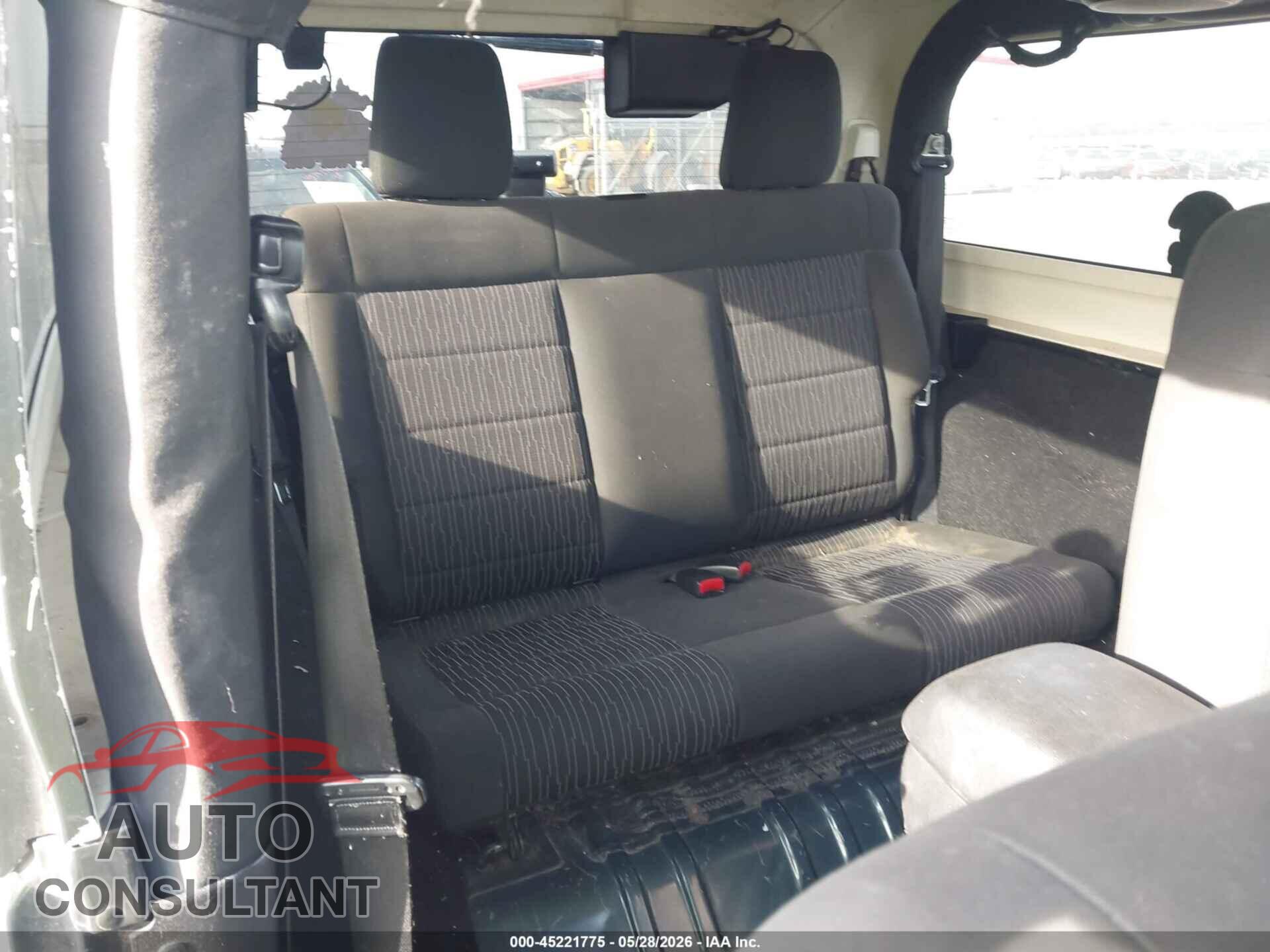 JEEP WRANGLER 2011 - 1J4AA2D18BL570128