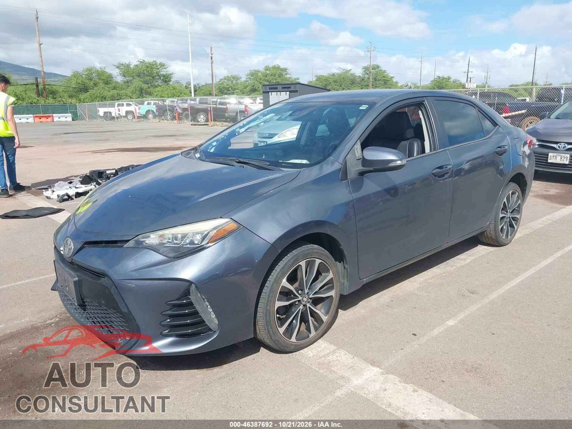 TOYOTA COROLLA 2017 - 5YFBURHE2HP579687