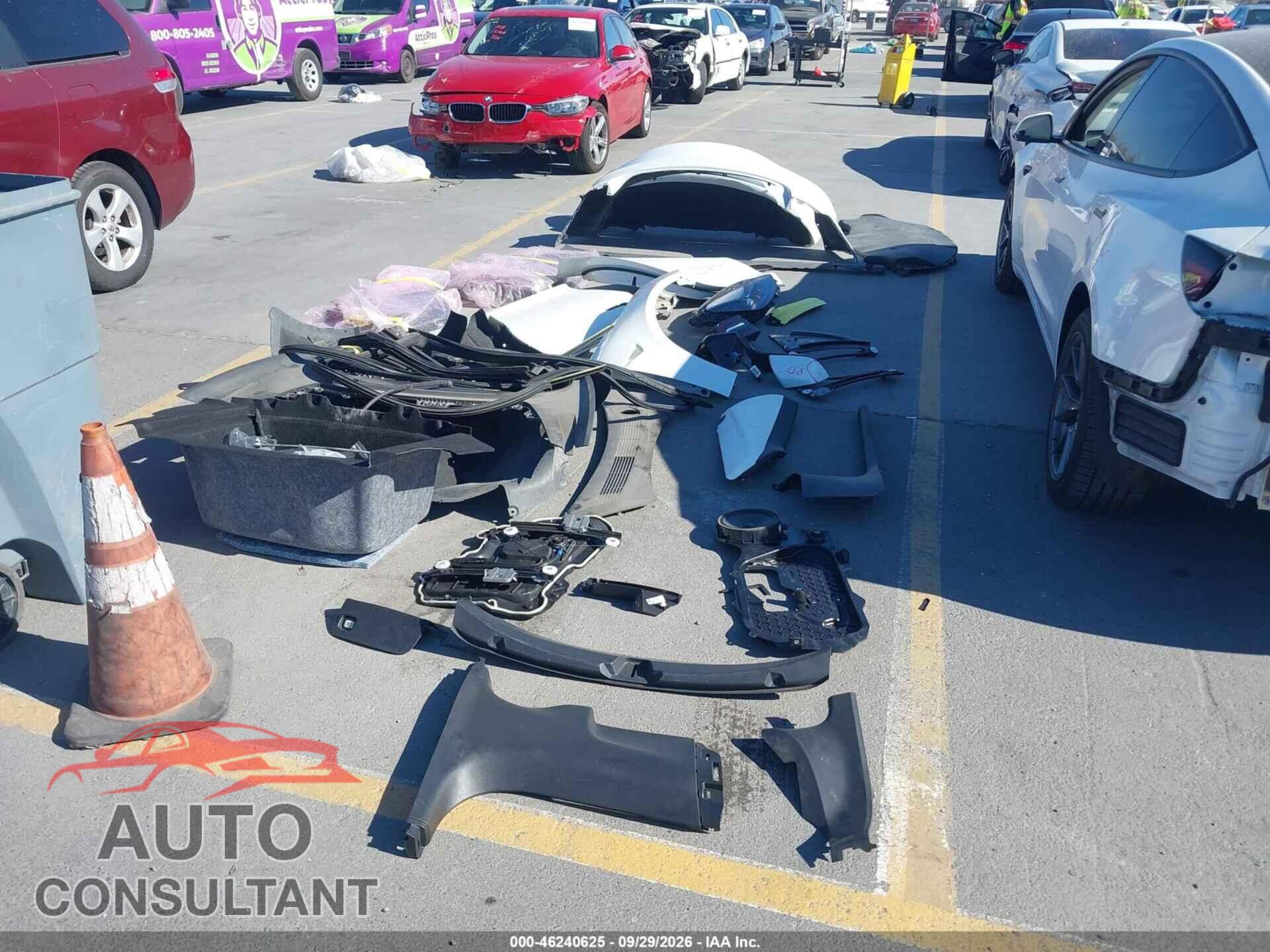 TESLA MODEL 3 2021 - 5YJ3E1EA2MF018352