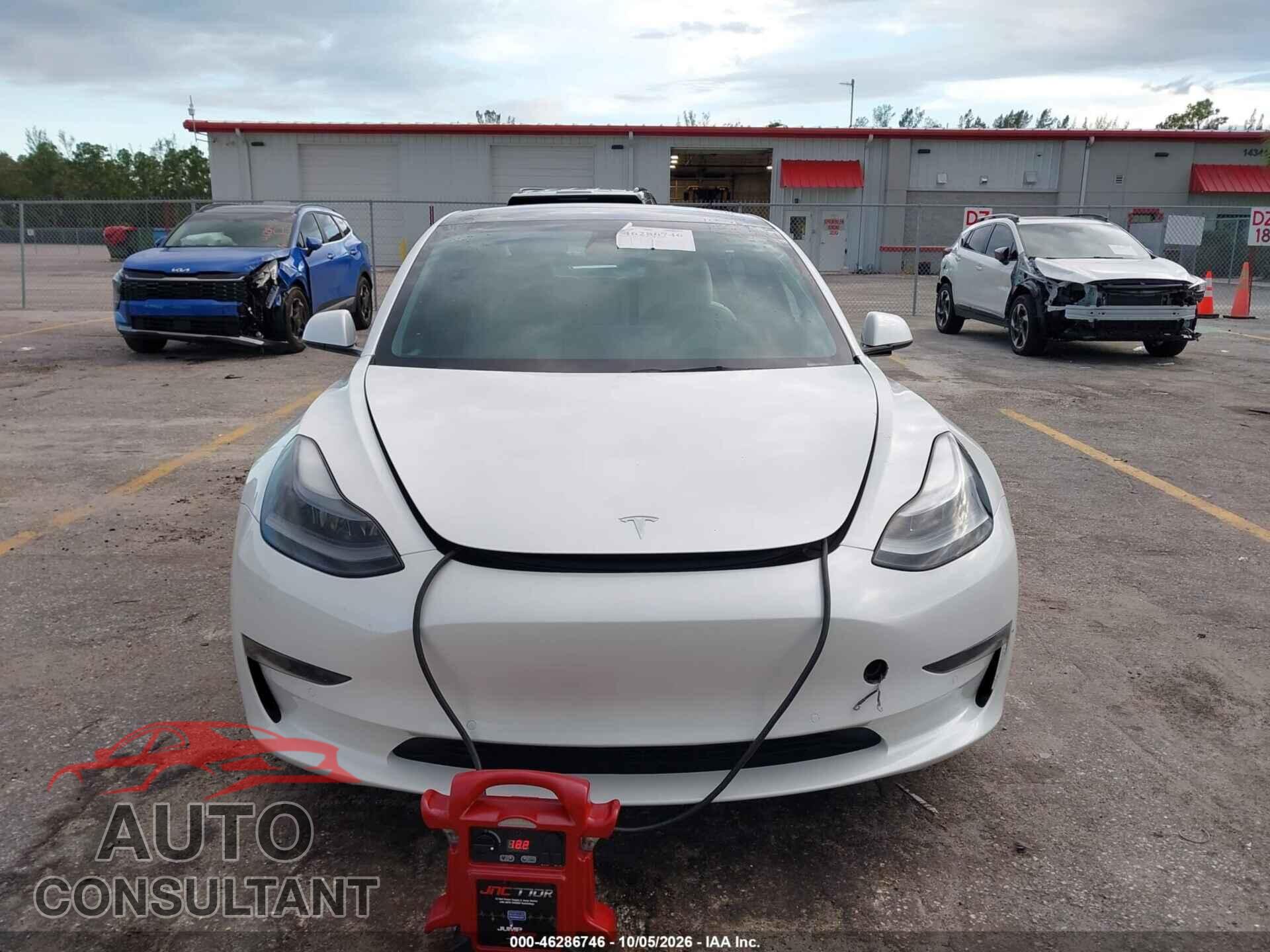 TESLA MODEL 3 2021 - 5YJ3E1EAXMF094434