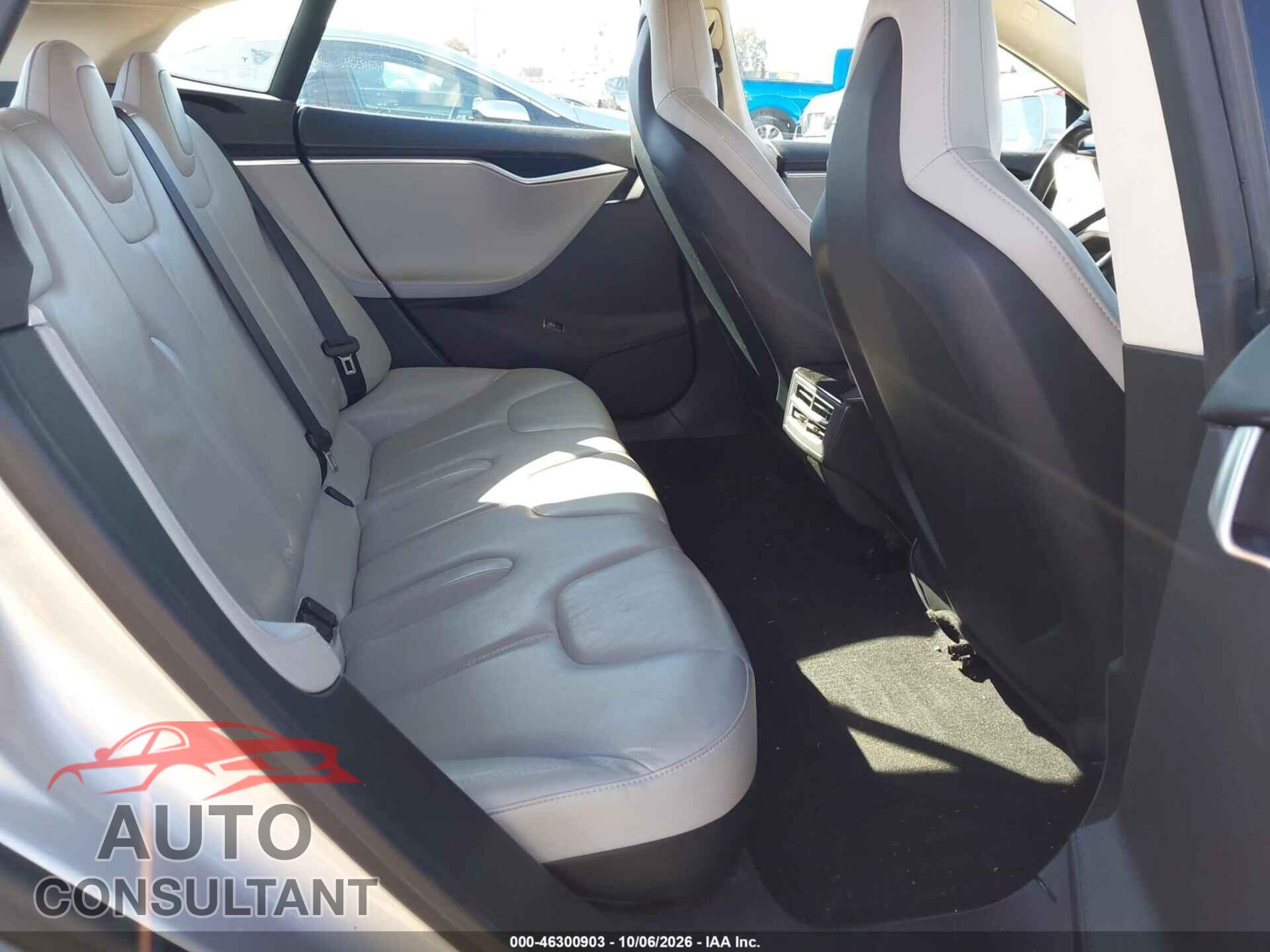 TESLA MODEL S 2013 - 5YJSA1CN0DFP19792