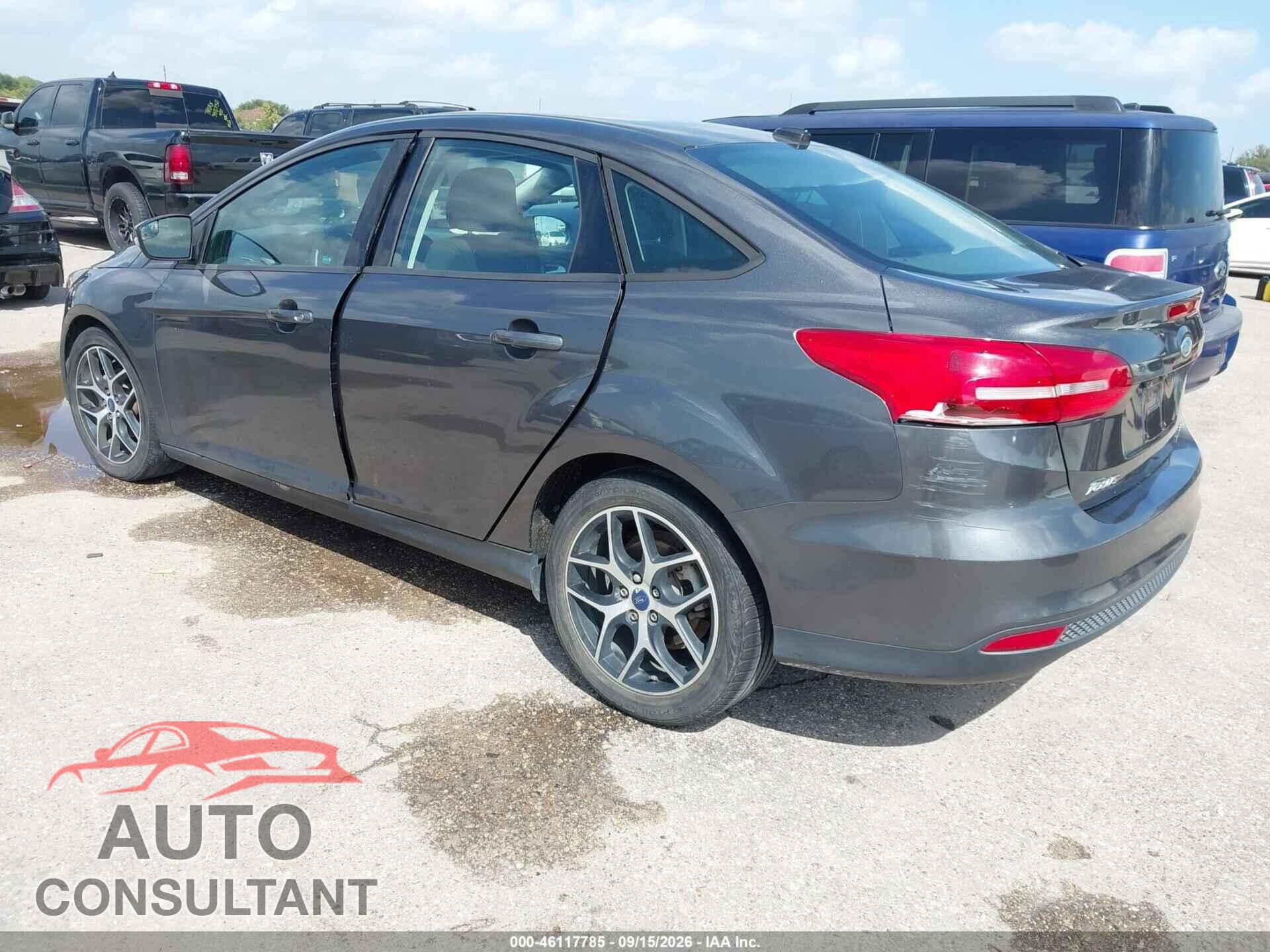FORD FOCUS 2017 - 1FADP3FE8HL309703