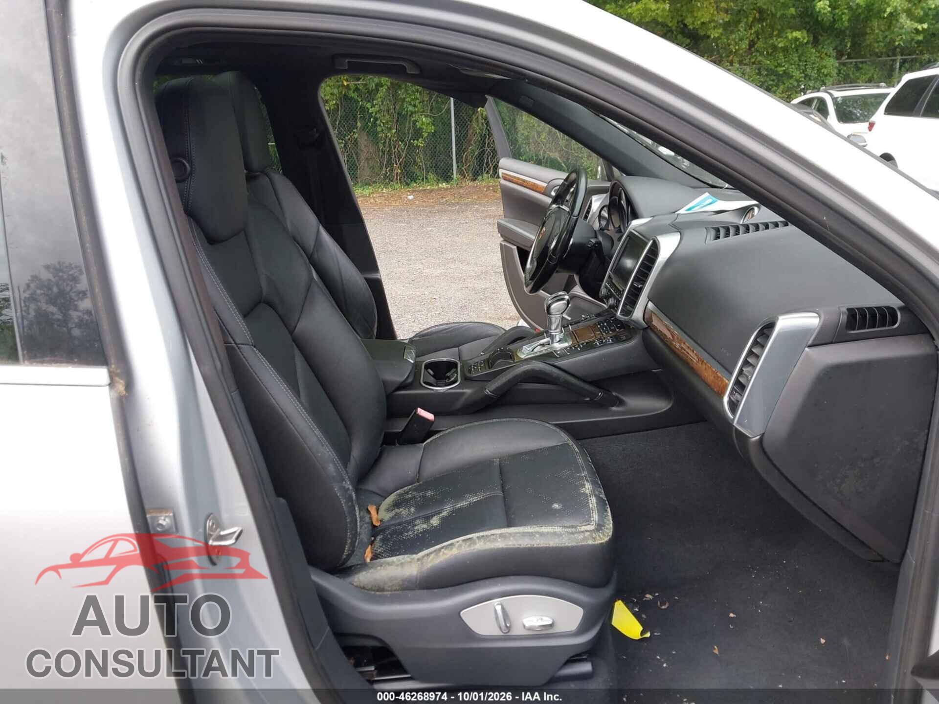 PORSCHE CAYENNE 2012 - WP1AA2A24CLA10156