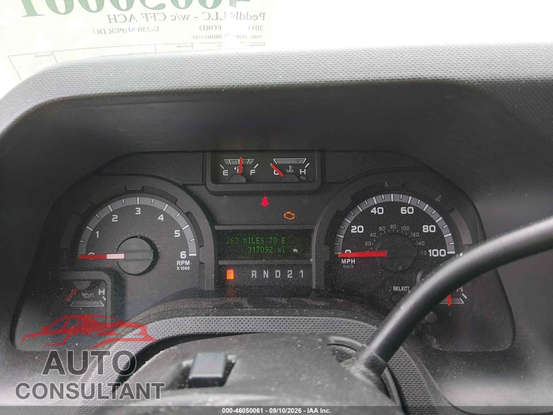 FORD E-350 SUPER DUTY 2011 - 1FBSS3BL5BDB10392