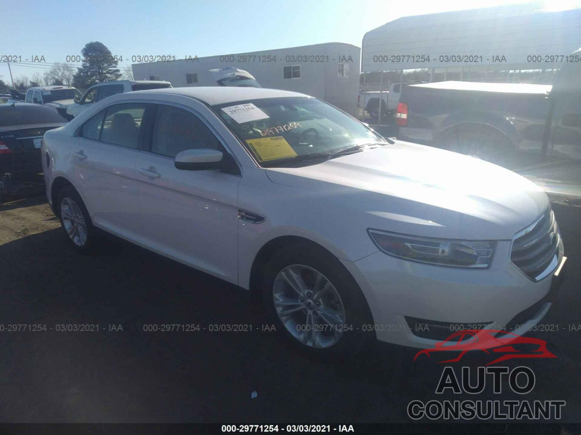 FORD TAURUS 2018 - 1FAHP2E85JG122957