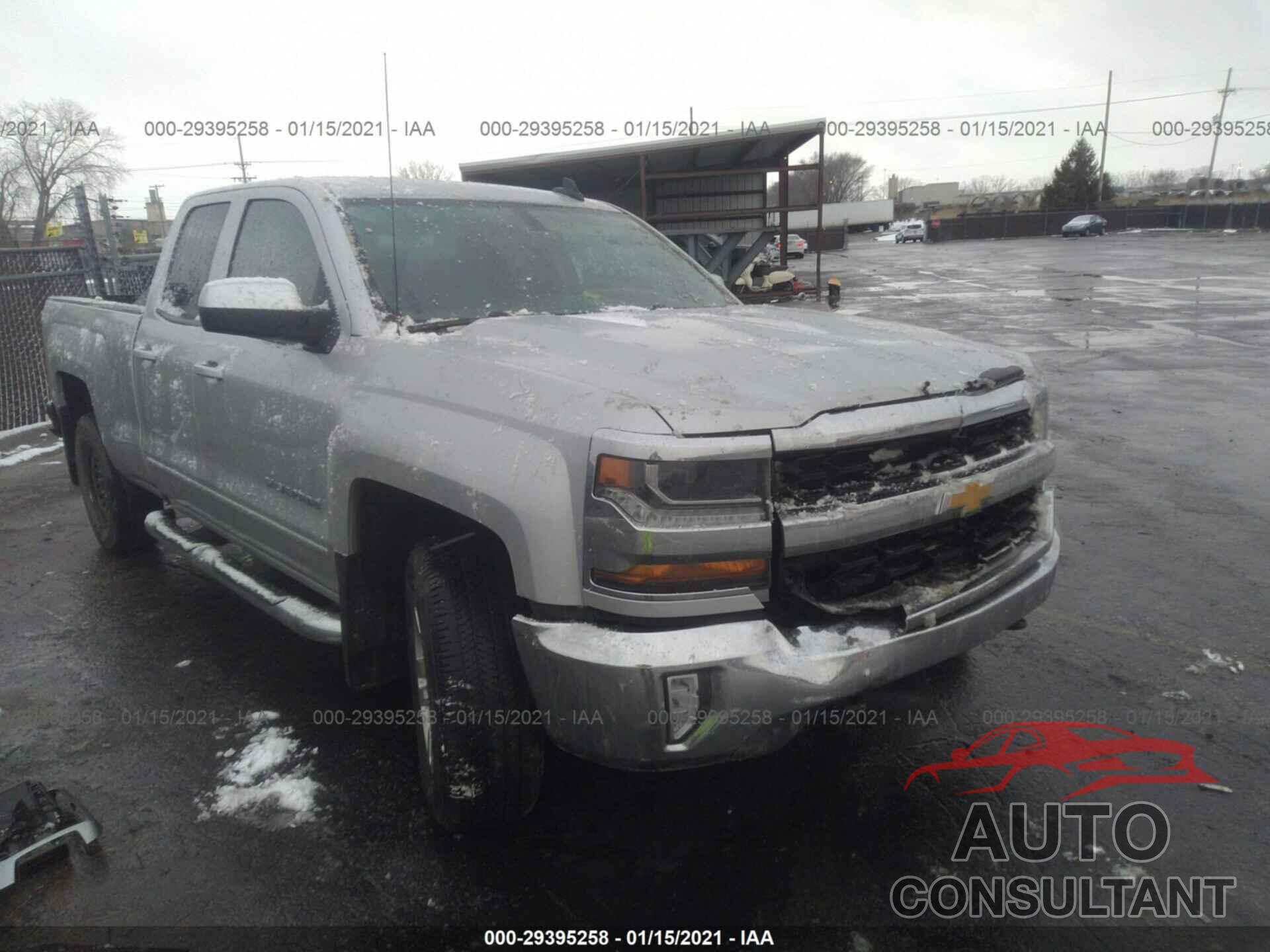 CHEVROLET SILVERADO 1500 2017 - 1GCVKREC2HZ123099