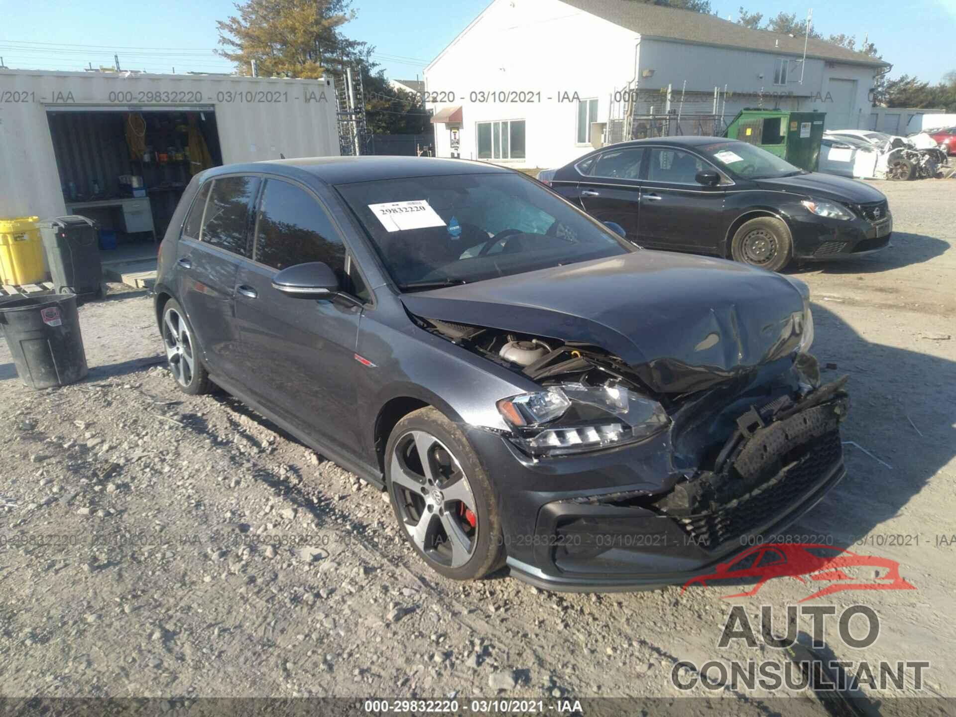 VOLKSWAGEN GOLF GTI 2018 - 3VW447AU8JM294033