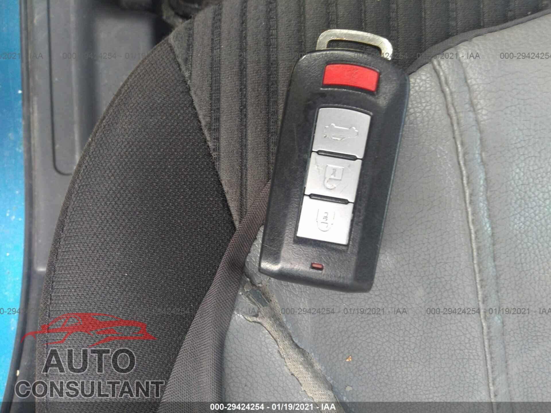 MITSUBISHI MIRAGE G4 2017 - ML32F4FJ0HHF15033