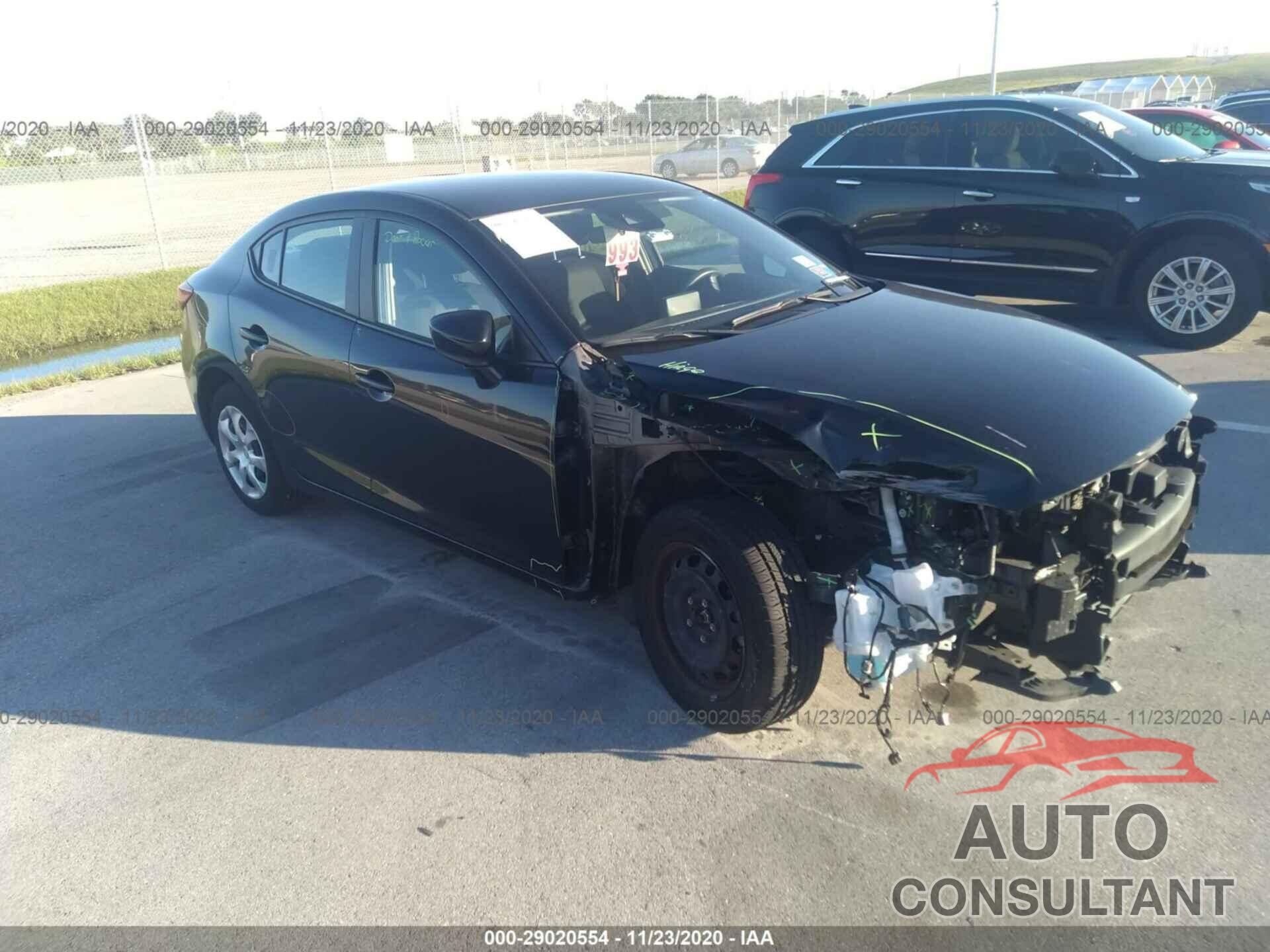 MAZDA MAZDA3 4-DOOR 2018 - 3MZBN1U79JM178038