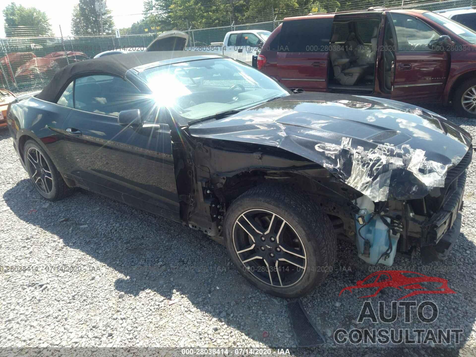 Ford Mustang 2018 - 1FATP8UH7J5166288