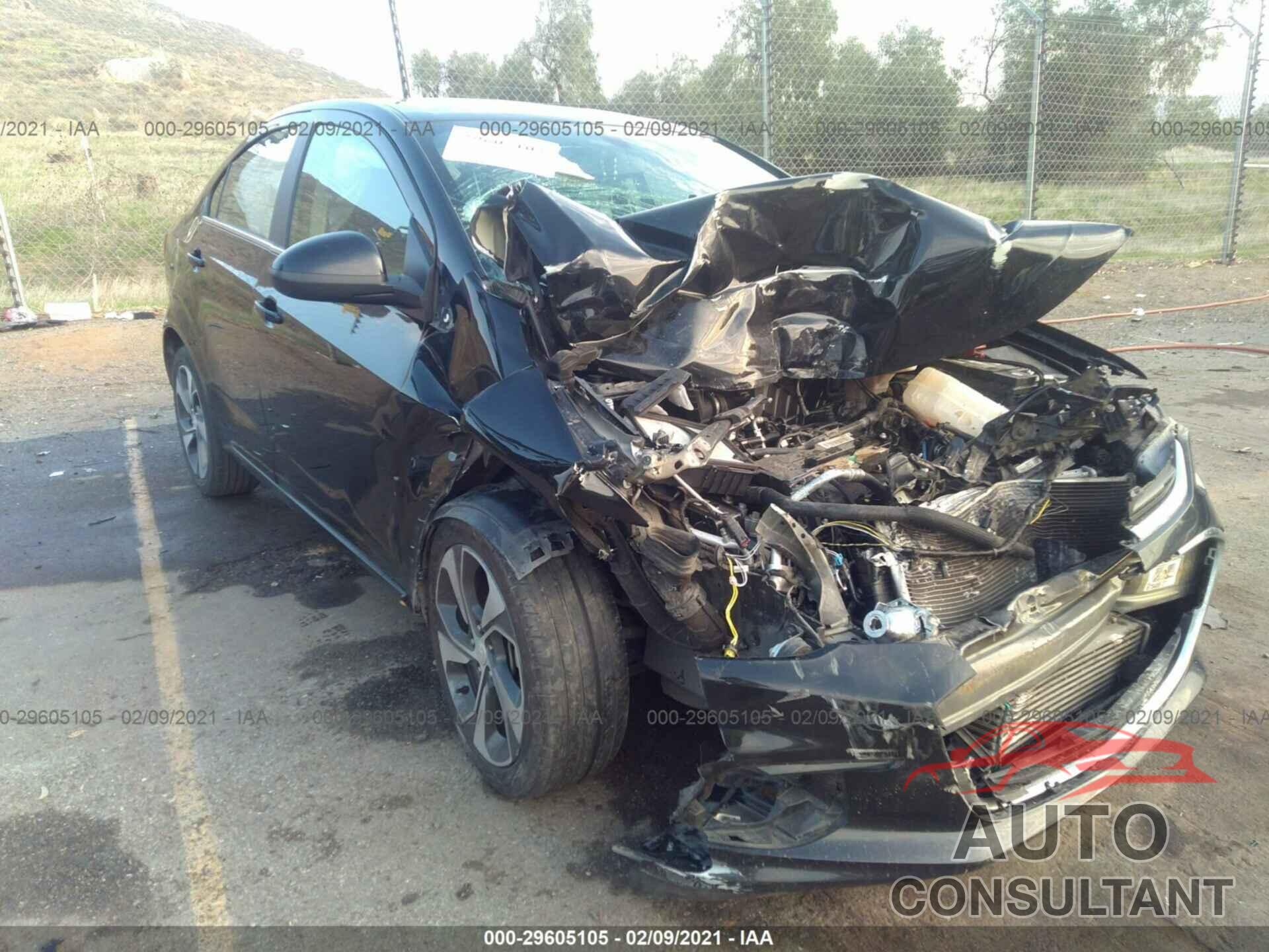 CHEVROLET SONIC 2017 - 1G1JF5SB3H4127112