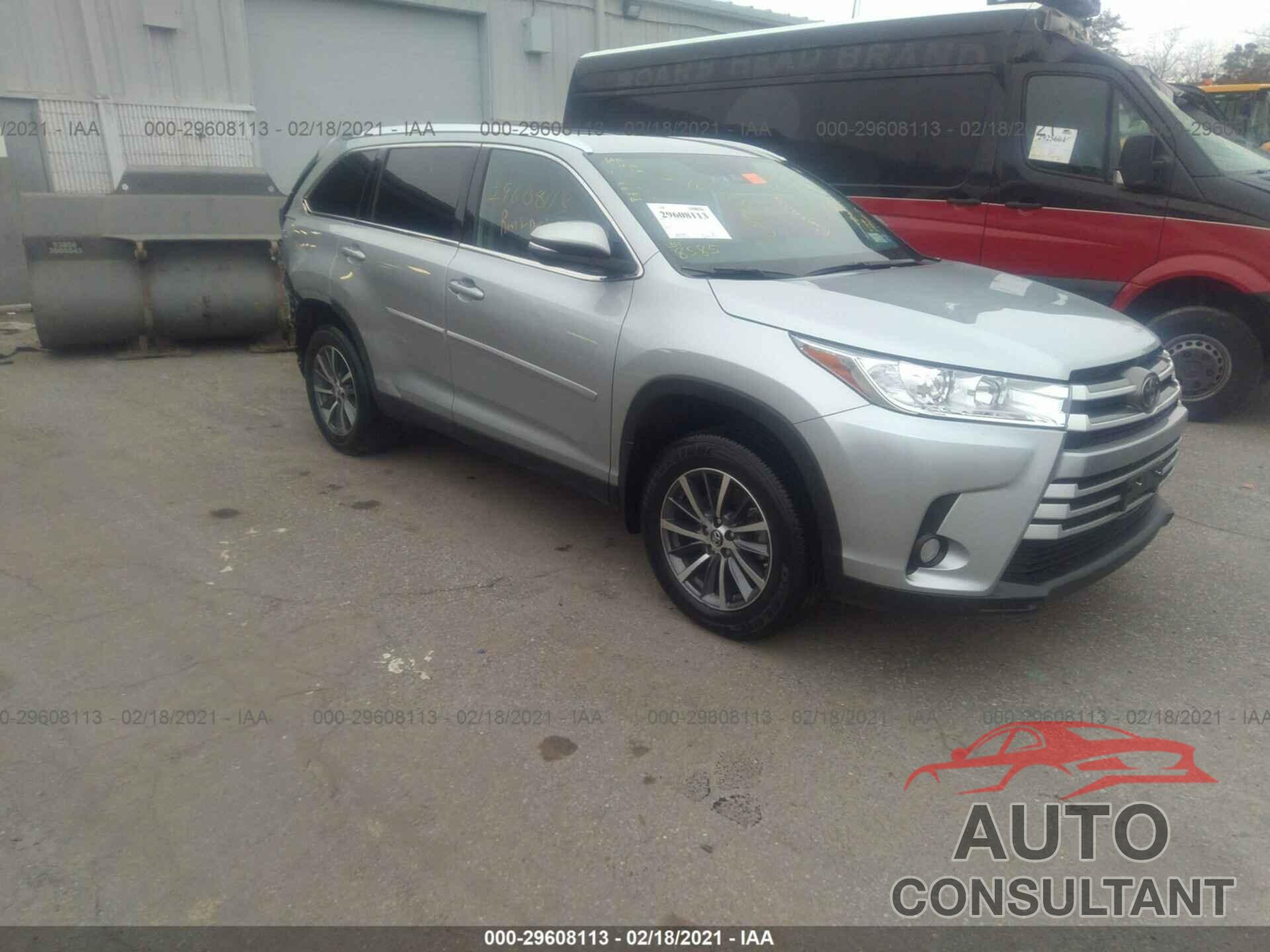 TOYOTA HIGHLANDER 2019 - 5TDJZRFH3KS624497