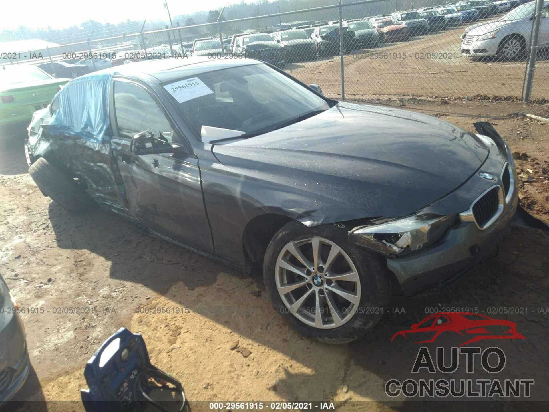 BMW 3 SERIES 2016 - WBA8E1G5XGNT37071